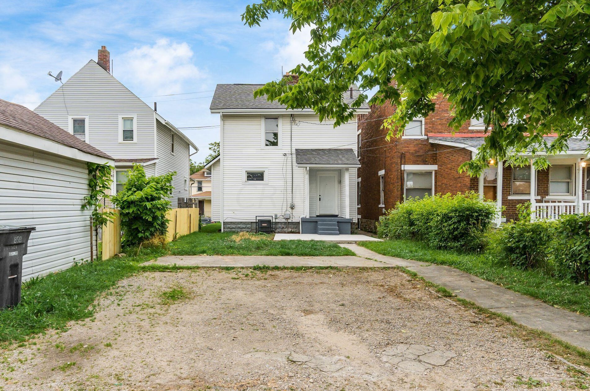 859 Whittier St, Columbus OH  43206-1582 exterior