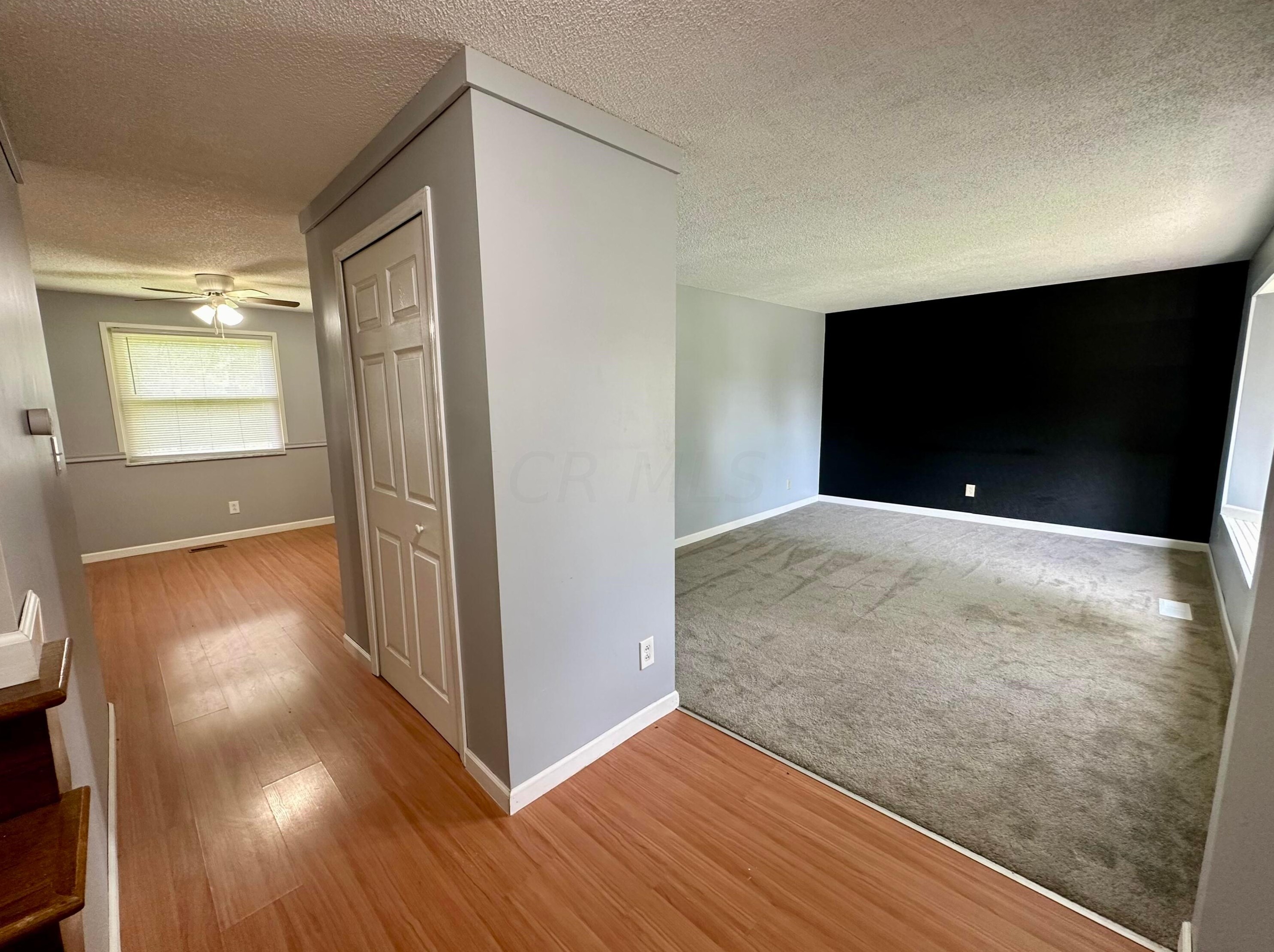 1454 Mentor Dr, Westerville, OH 43081-4650