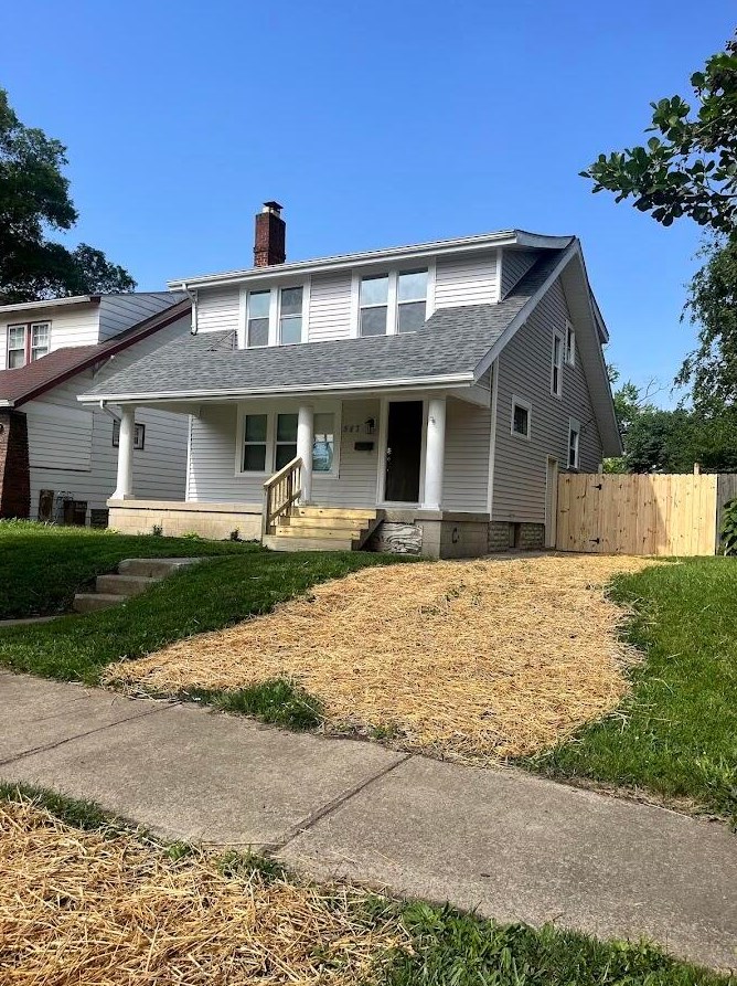 587 Eureka Ave, Columbus, OH 43204-3441