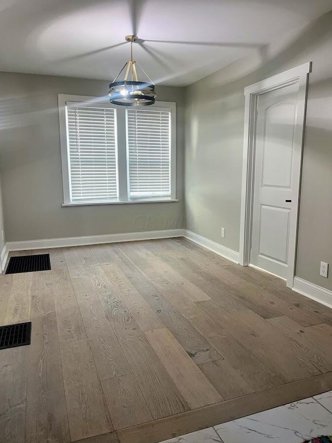 587 Eureka Ave, Columbus OH 43204-2911 exterior