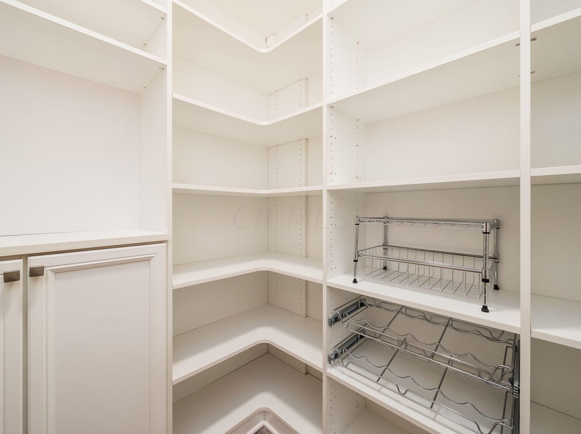 5657 Slater Rdg, Hilliard OH  43026-7477 exterior