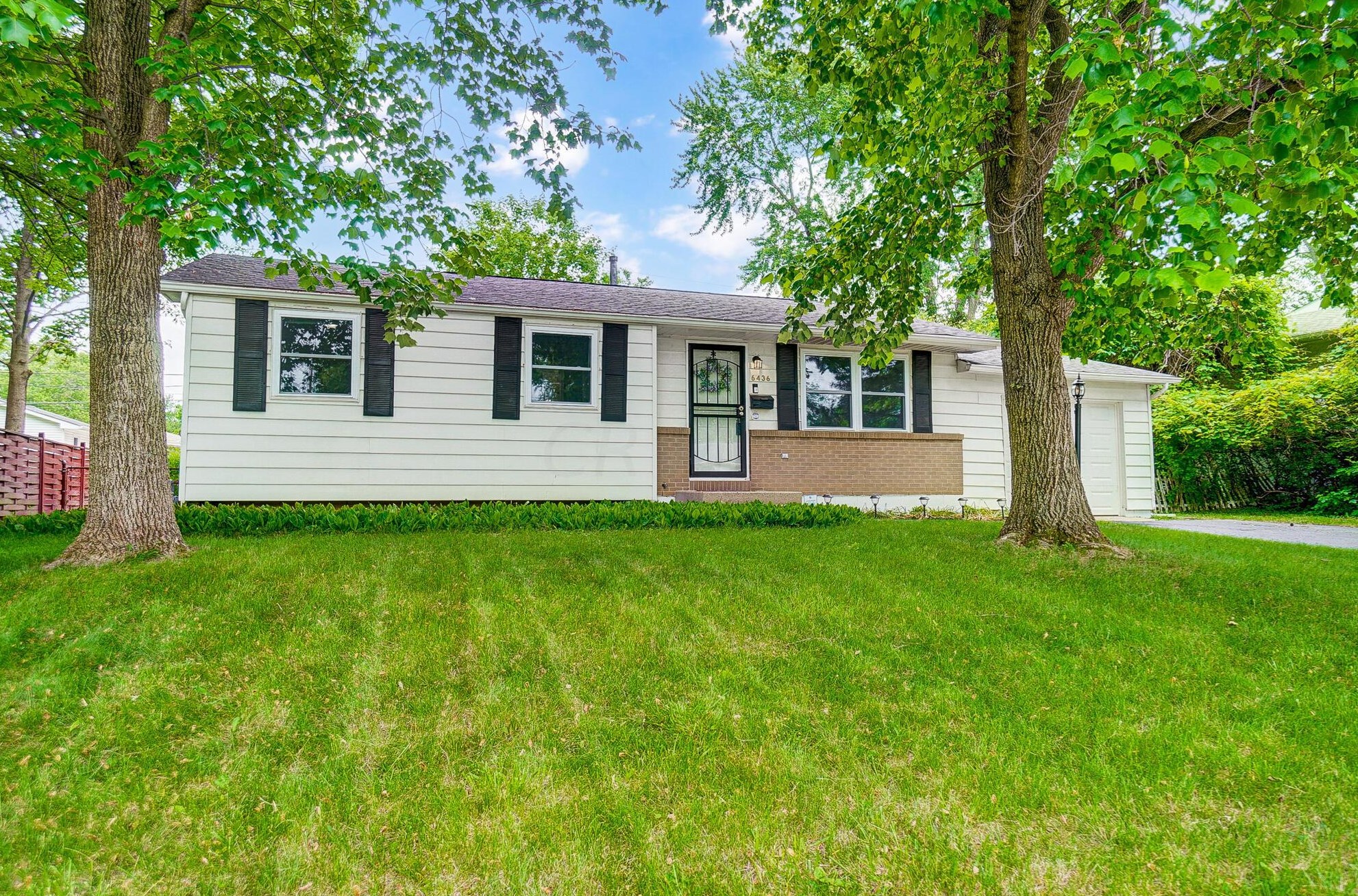 6436 Karl Rd, Columbus, OH 43229-2164