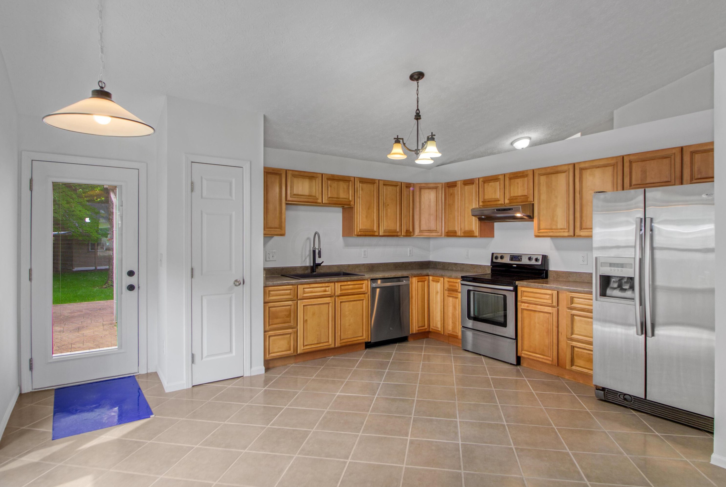 193 Olde Mill Ln, Pataskala, OH 43062