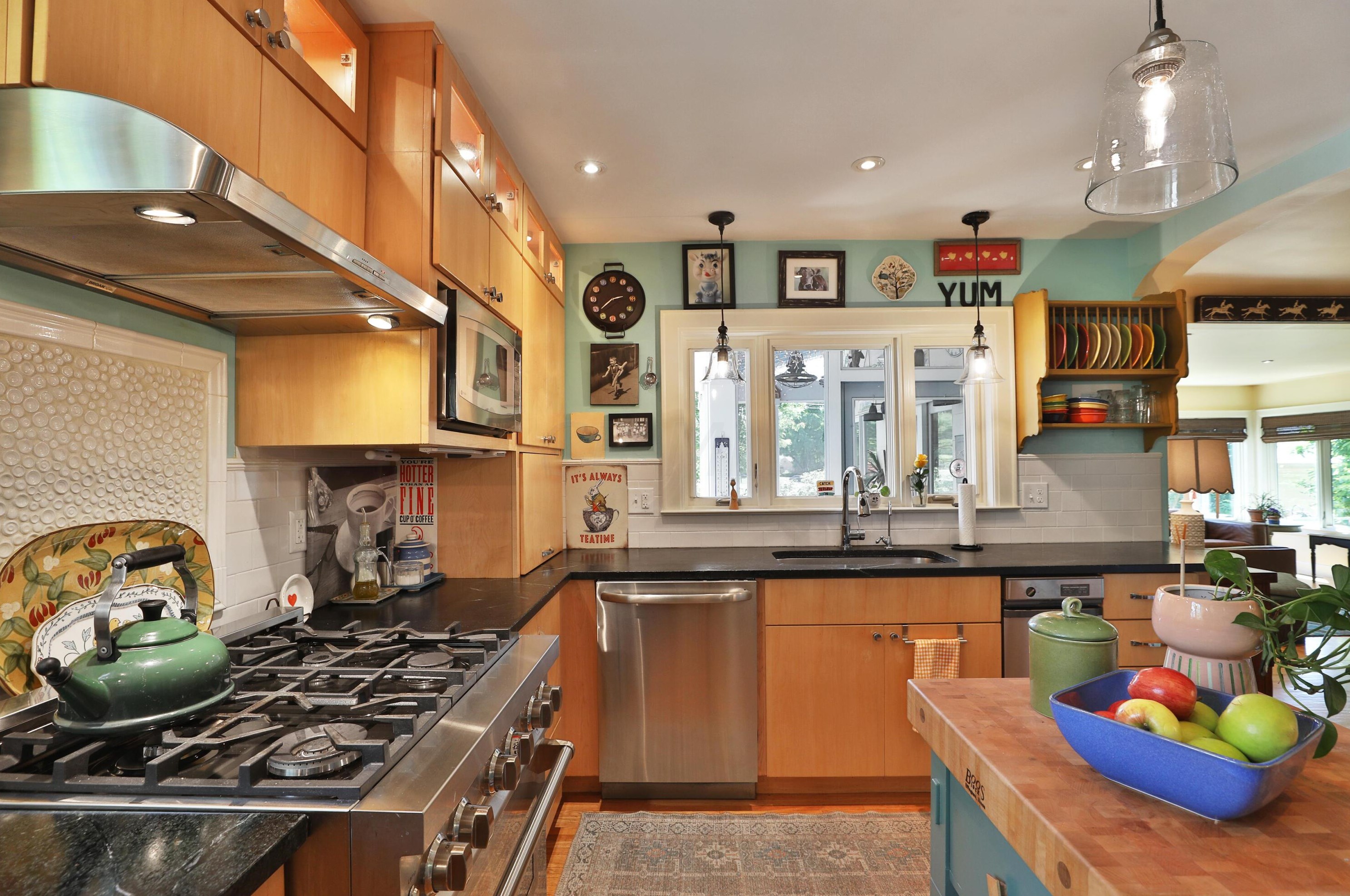 129 Schreyer Pl, Columbus OH  43214-2724 exterior