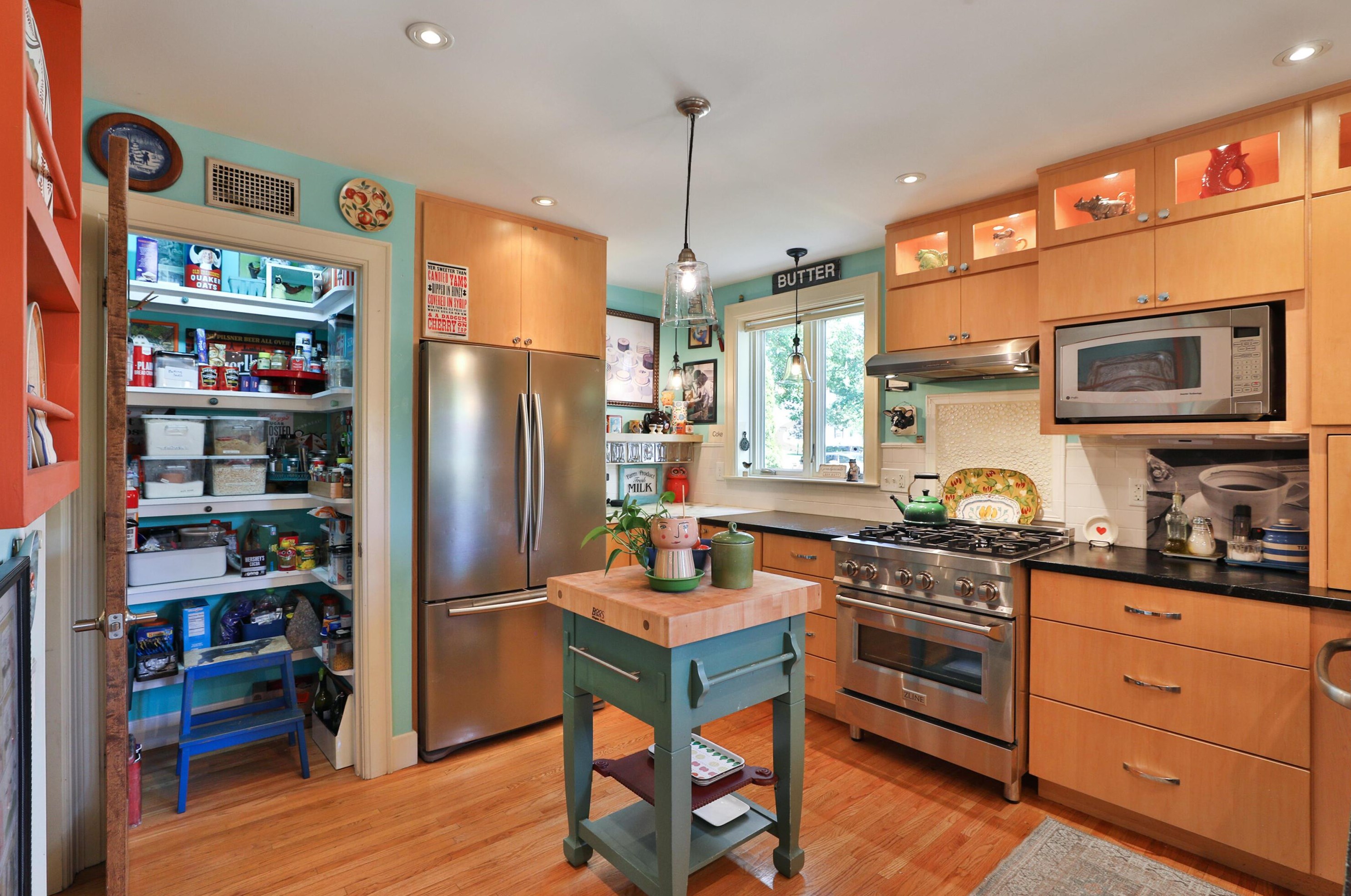 129 Schreyer Pl, Columbus OH  43214-2724 exterior