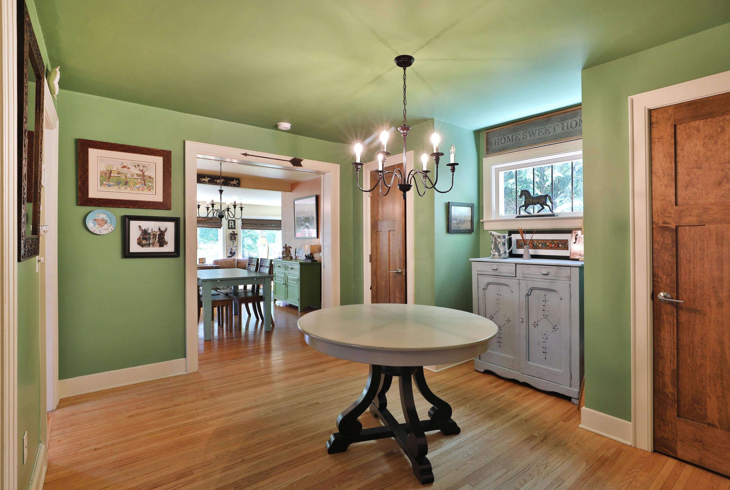 129 Schreyer Pl, Columbus OH  43214-2724 exterior