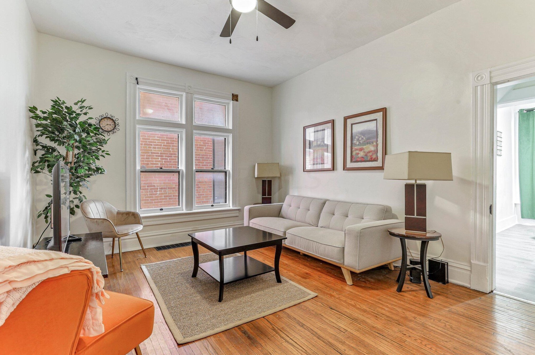 312 Wilber Ave, Columbus OH  43215-6501 exterior