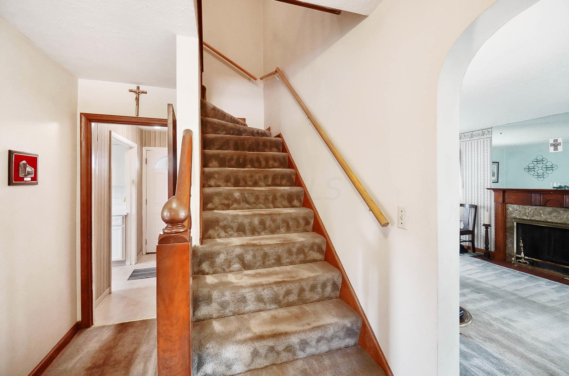 512 James Rd, Columbus OH  43213-2710 exterior