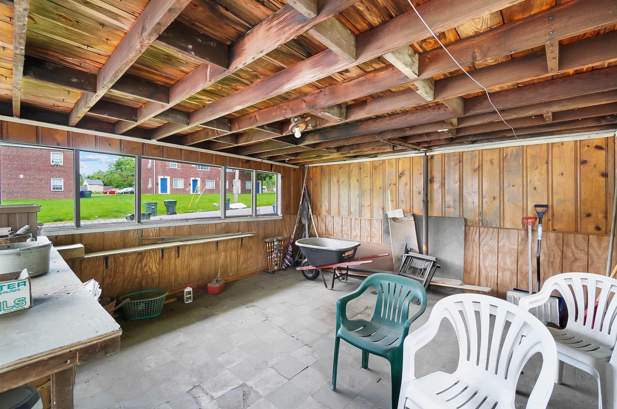 512 James Rd, Columbus OH  43213-2710 exterior