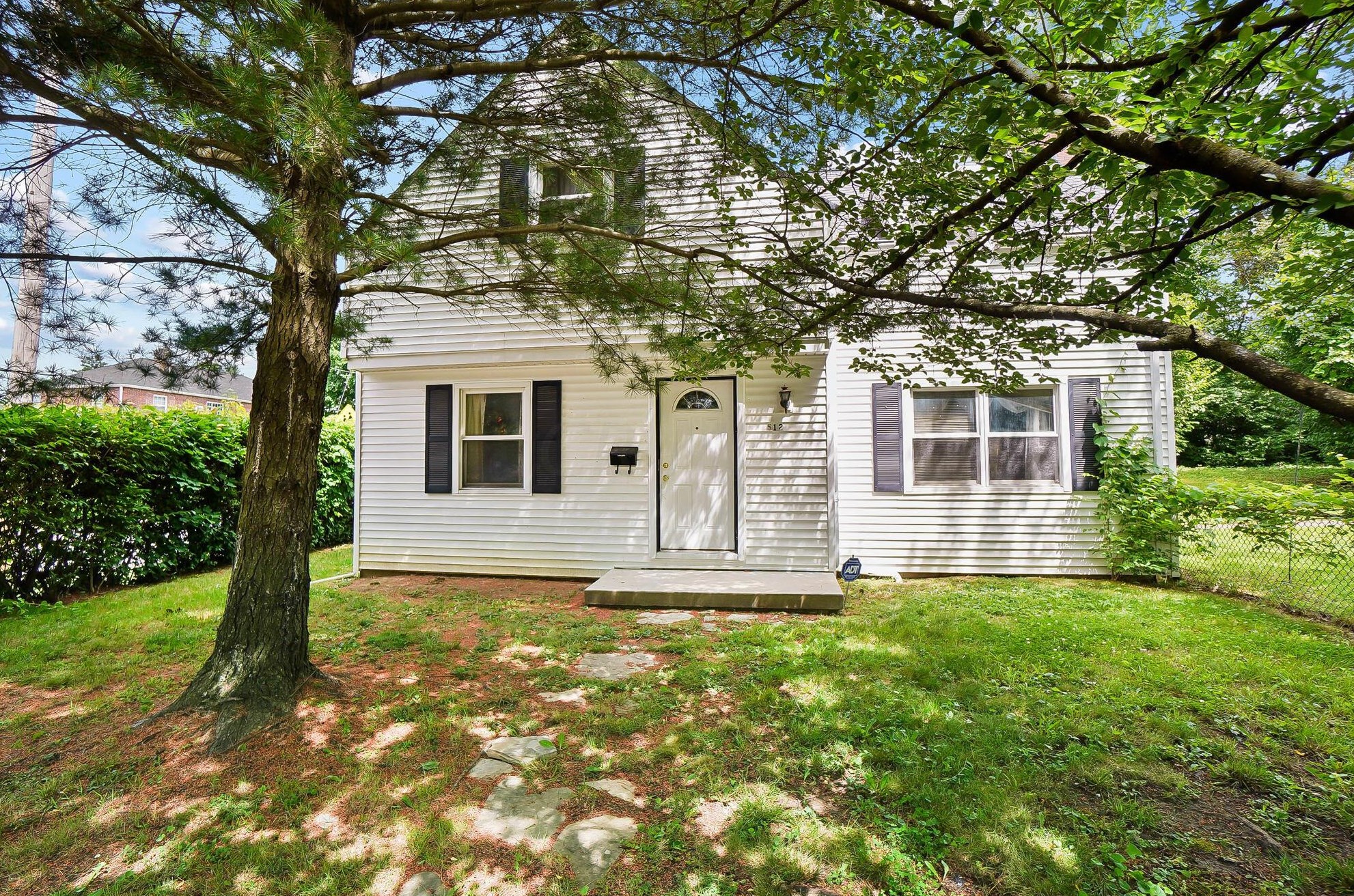 512 James Rd, Columbus OH  43213-2799 exterior