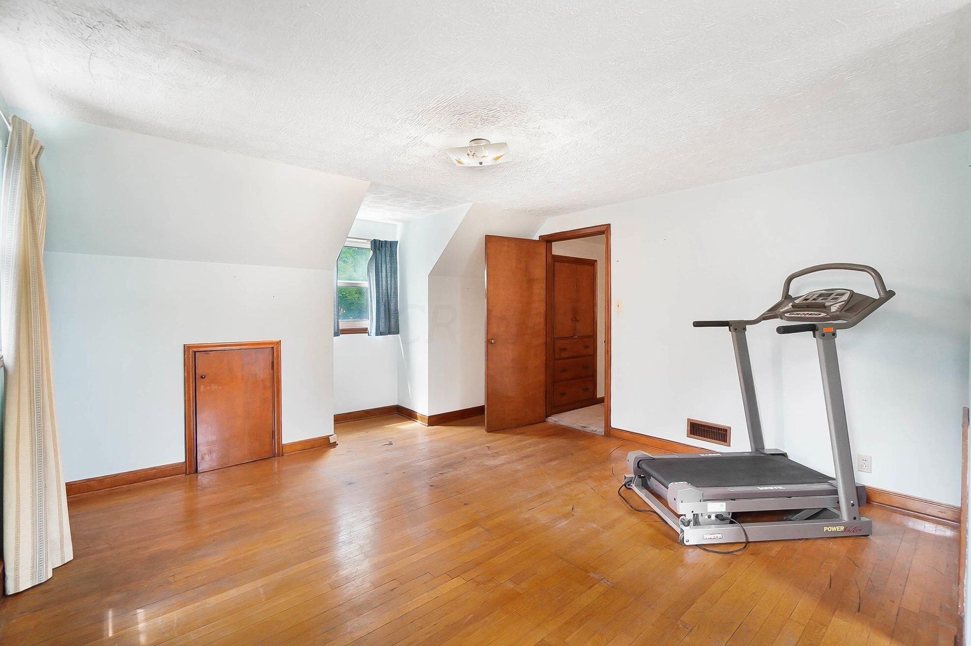 512 James Rd, Columbus OH  43213-2710 exterior