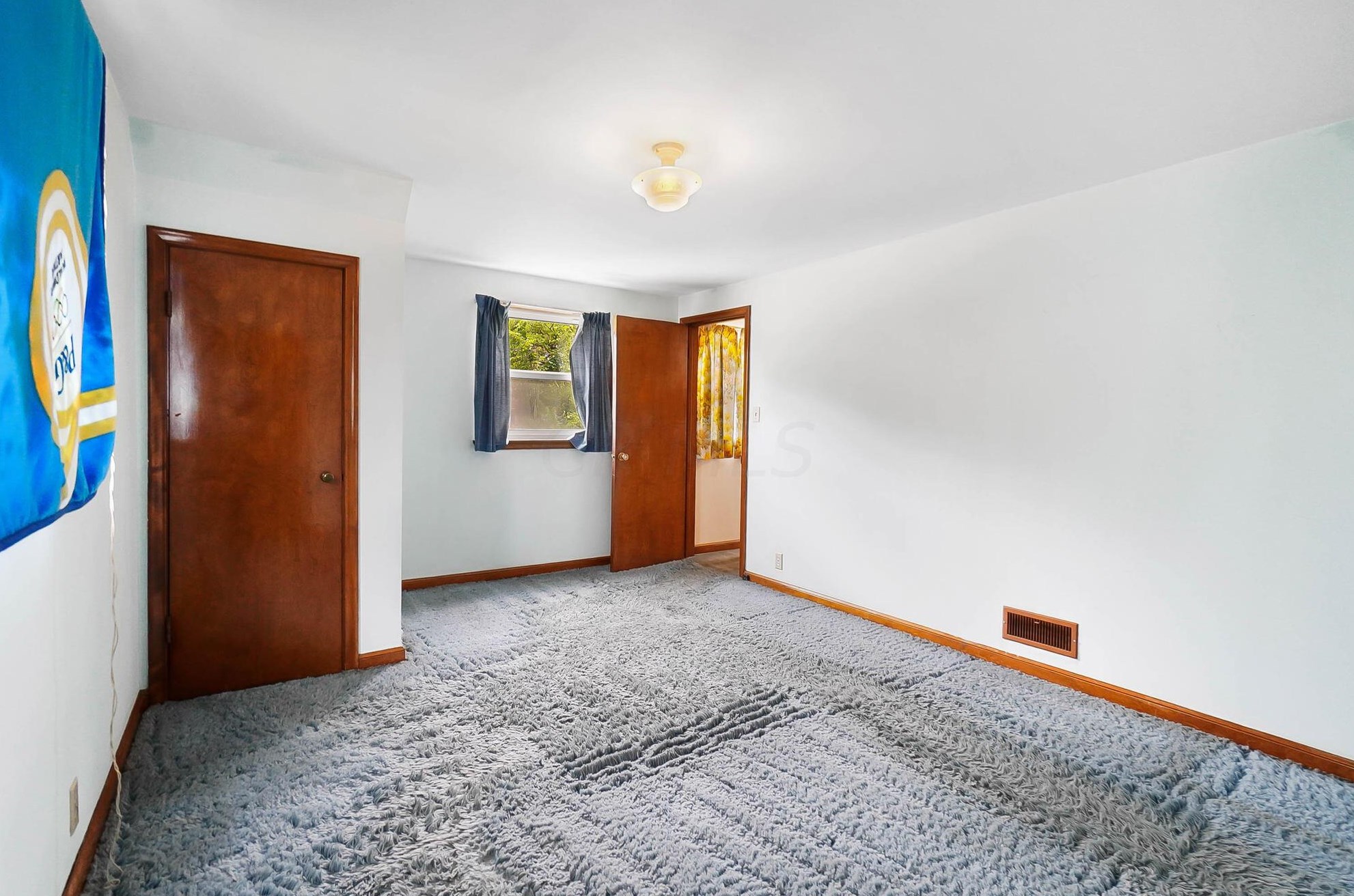 512 James Rd, Columbus OH  43213-2710 exterior