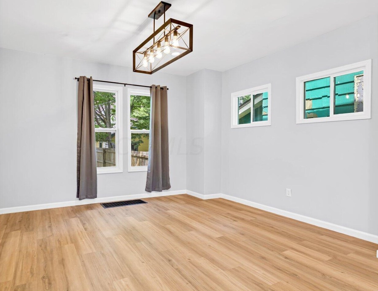 831 Berkeley Rd, Columbus OH 43205-2902 exterior