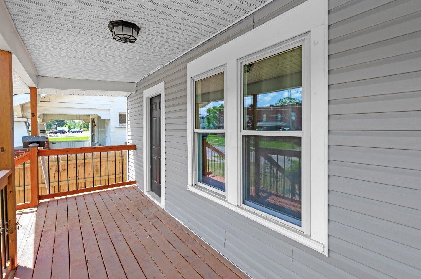 831 Berkeley Rd, Columbus OH 43205-2902 exterior