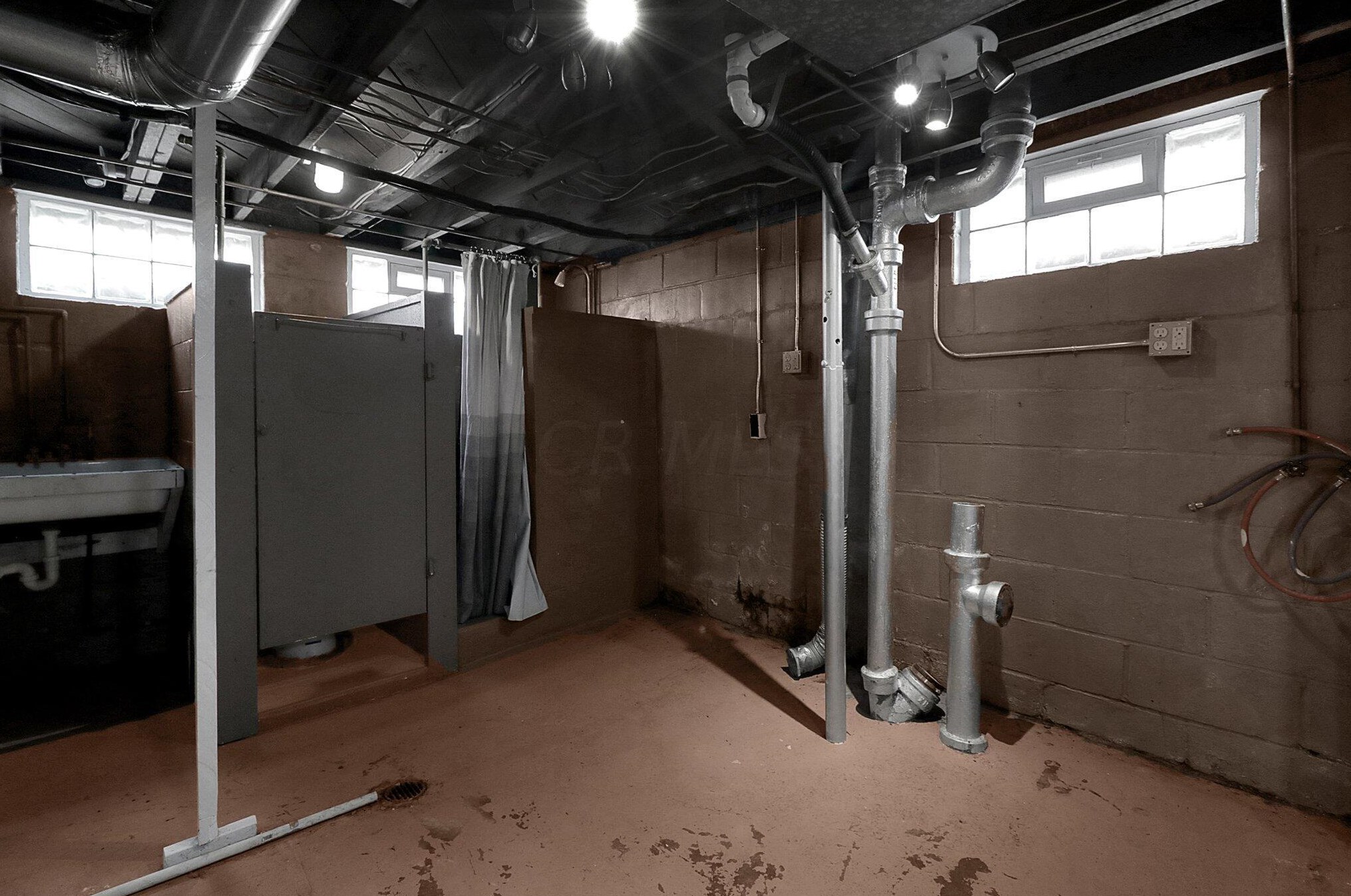 643 Columbia Ave, Columbus OH 43209-1411 exterior