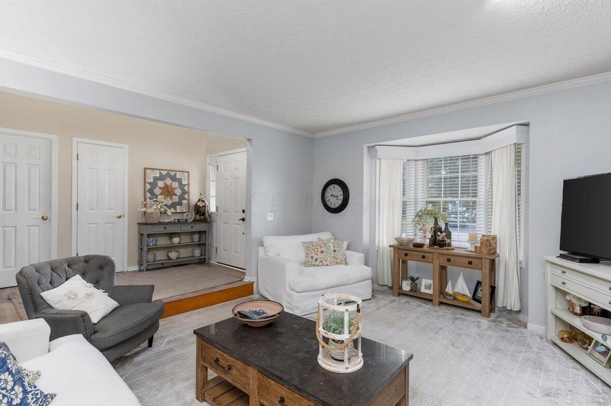 7516 Burgstresser Ct, Cnl Wnchstr OH  43110-8432 exterior