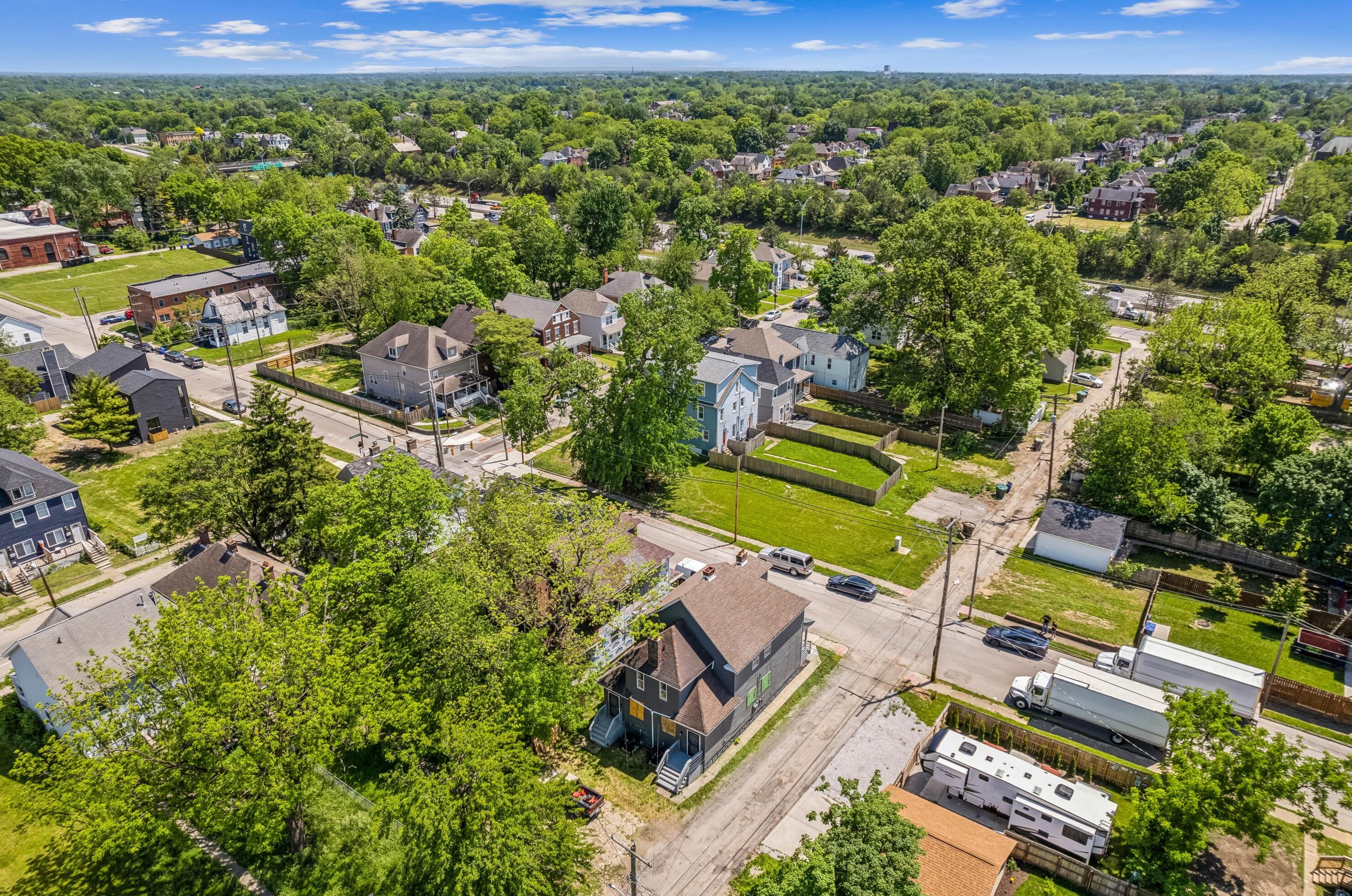 1068 Fulton St, Columbus OH  43205-2724 exterior