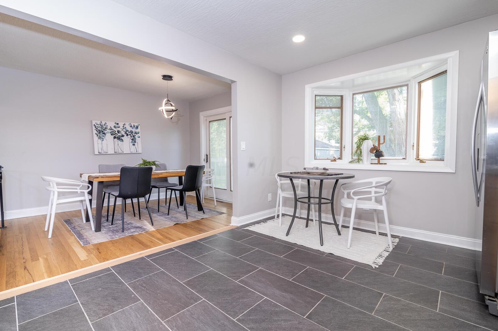 5635 Sandalwood Blvd, Columbus OH 43229-4327 exterior