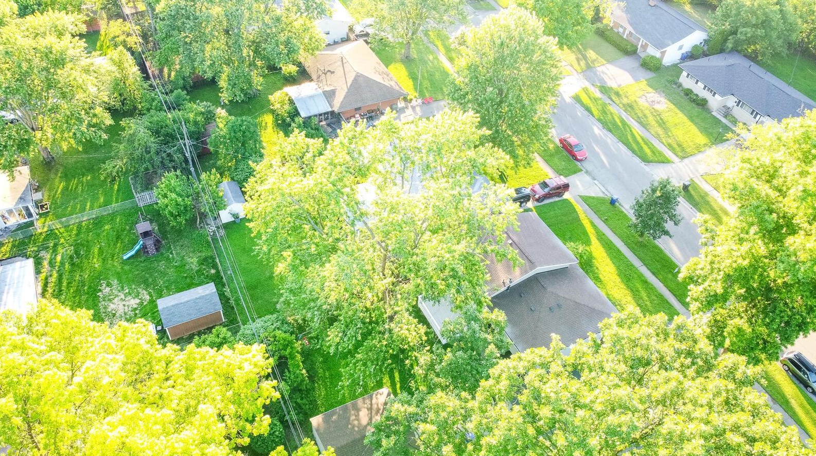 5635 Sandalwood Blvd, Columbus OH 43229-4327 exterior