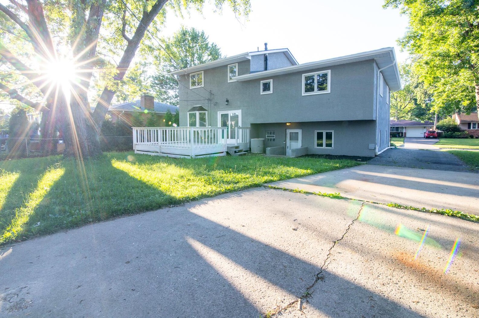 5635 Sandalwood Blvd, Columbus OH 43229-4327 exterior