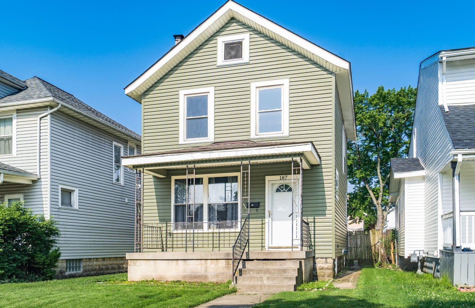 187 Burgess Ave, Columbus, OH 43204-3306