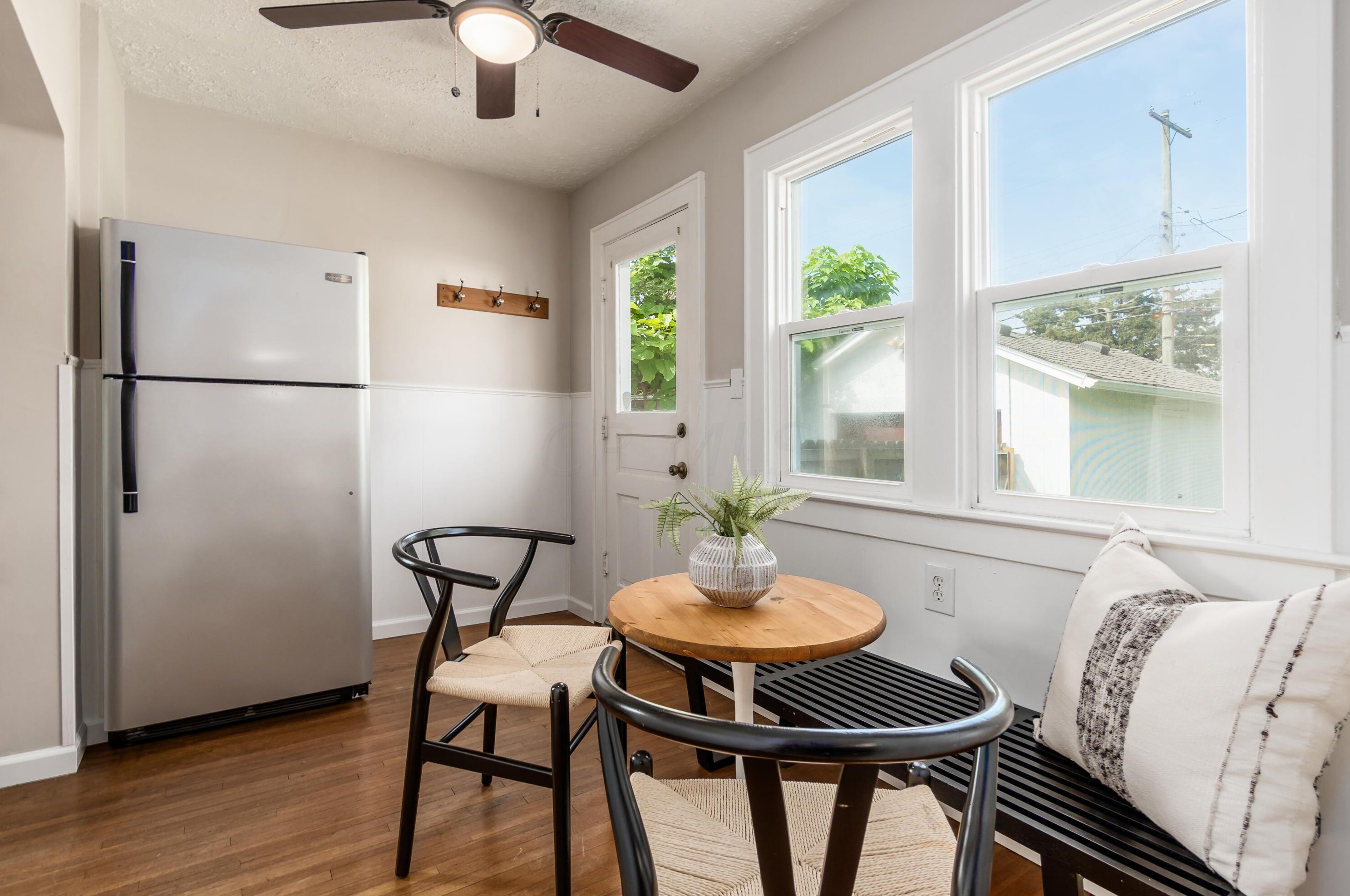 559 Columbian Ave, Columbus OH 43223-1606 exterior