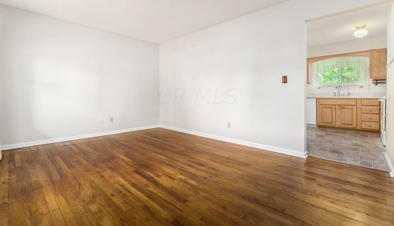 5072 Holbrook Dr, Columbus OH 43232-6604 exterior