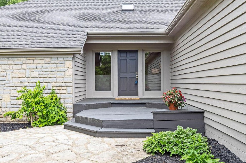 1722 Taylor Station Rd, Blacklick, OH 43004