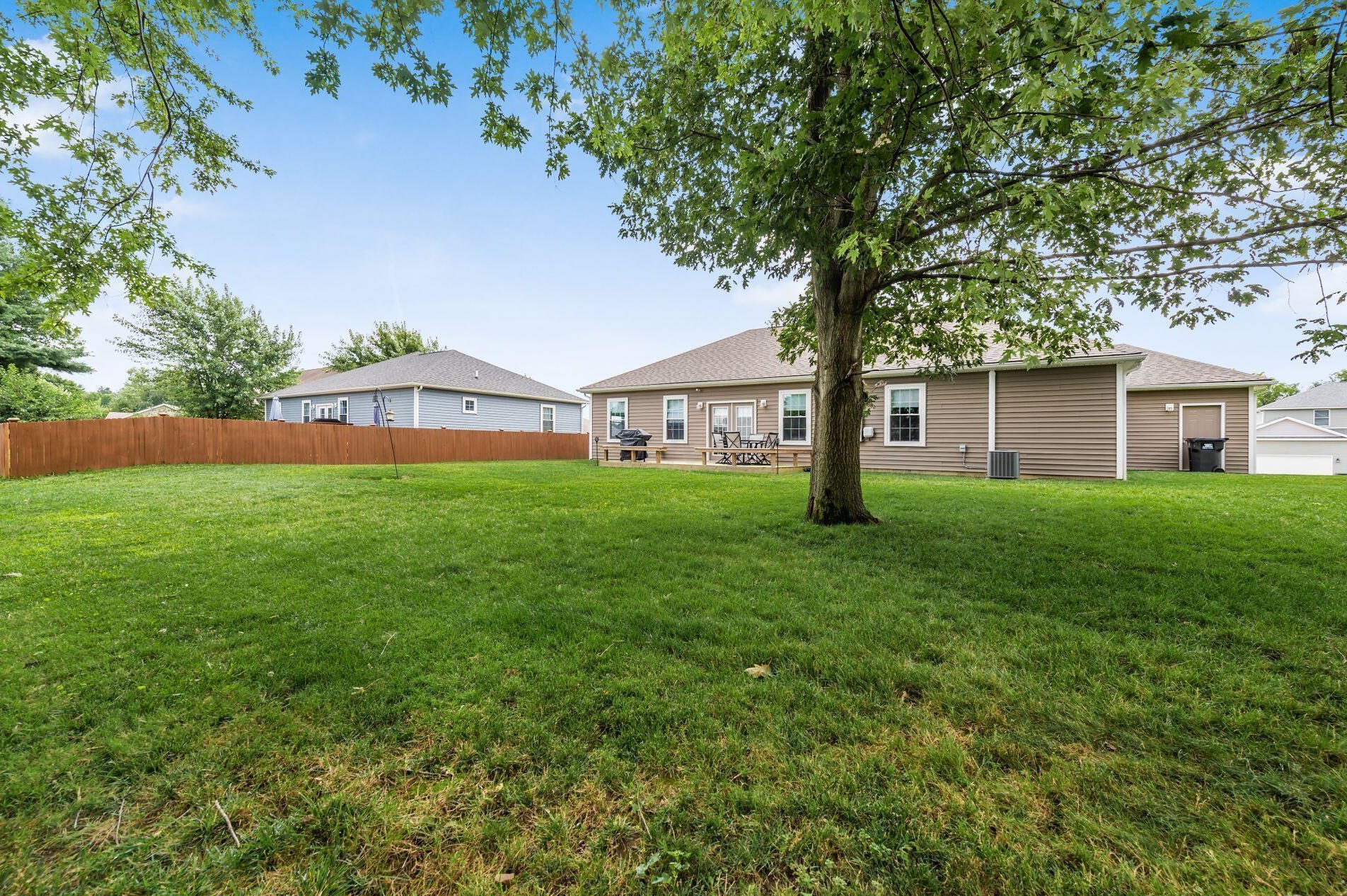 177 Craig Dr, Thornville OH  43076-8036 exterior