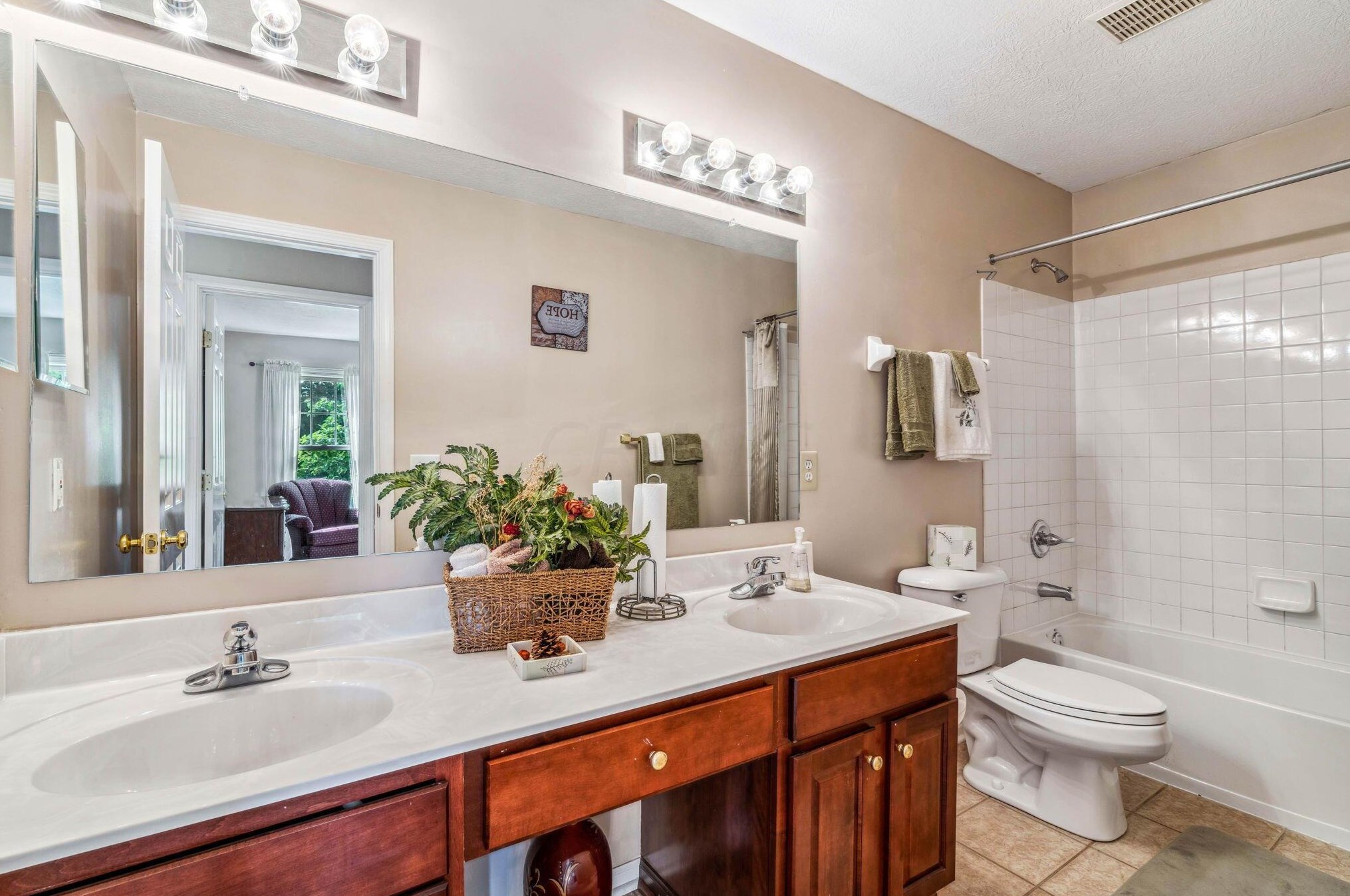 7908 Madison Pl, Cnl Wnchstr OH  43110-9053 exterior