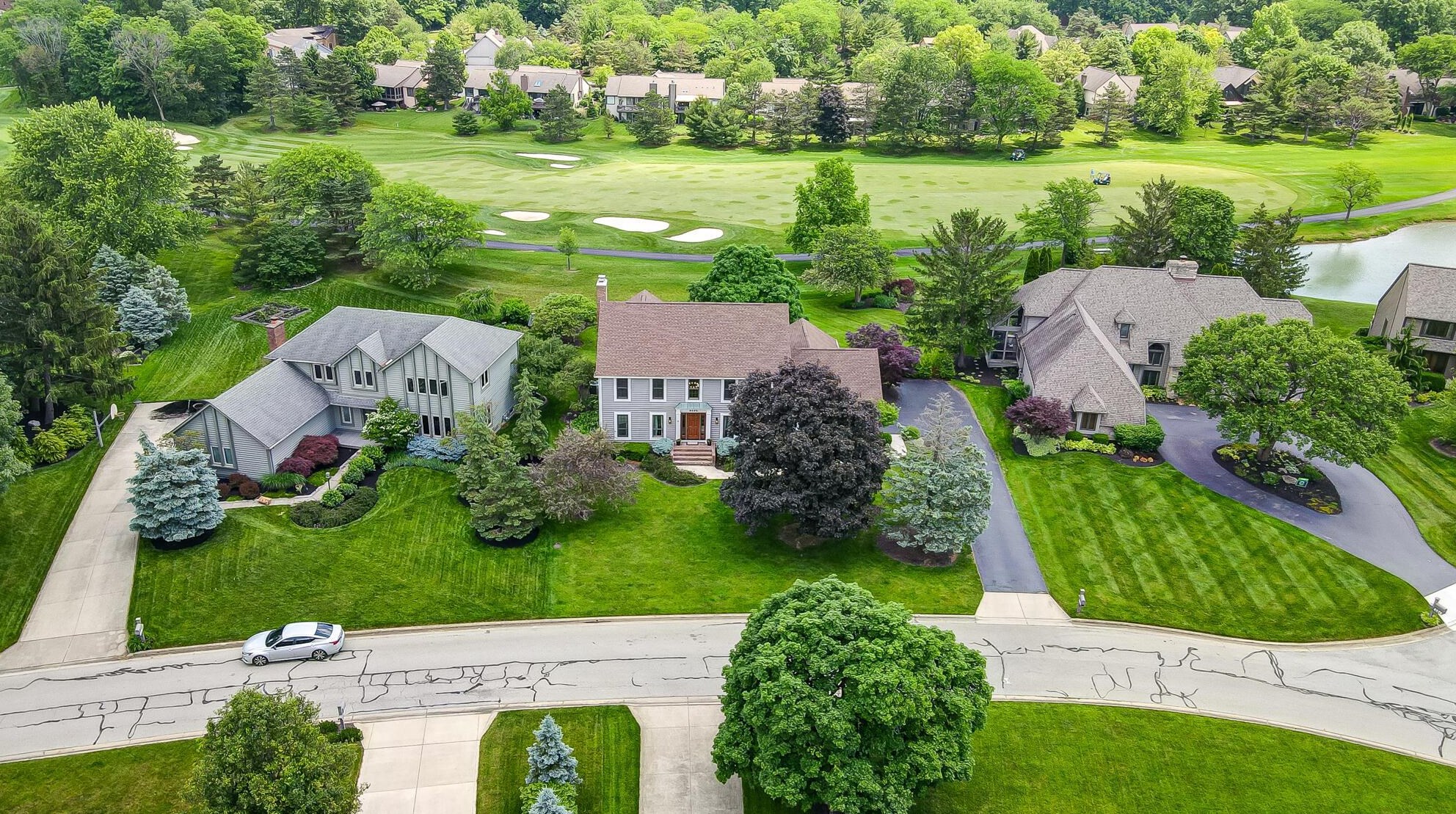 8590 Finlarig Dr, Dublin, OH 43017-9624
