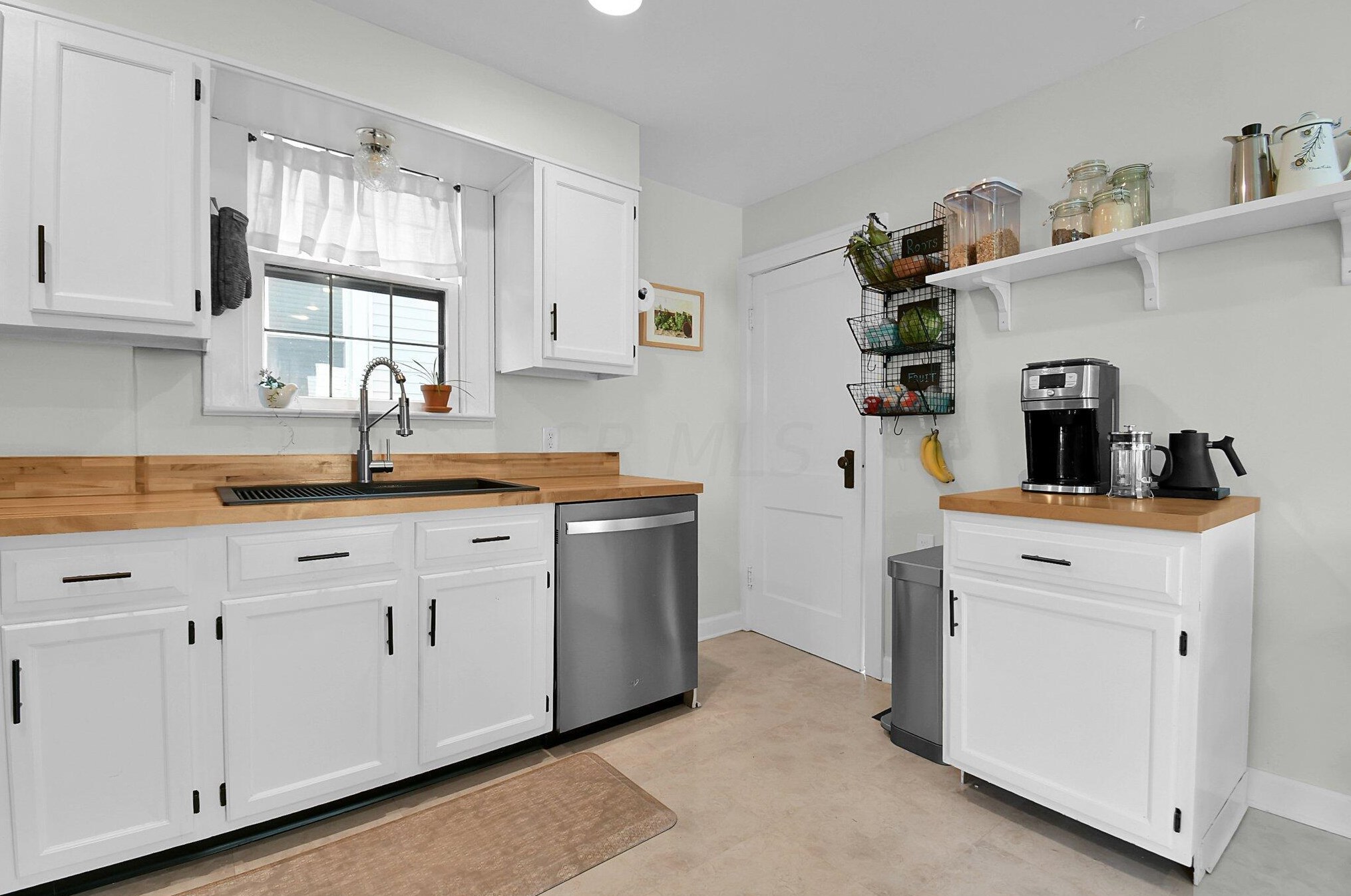 86 California Ave, Columbus OH 43202-1913 exterior