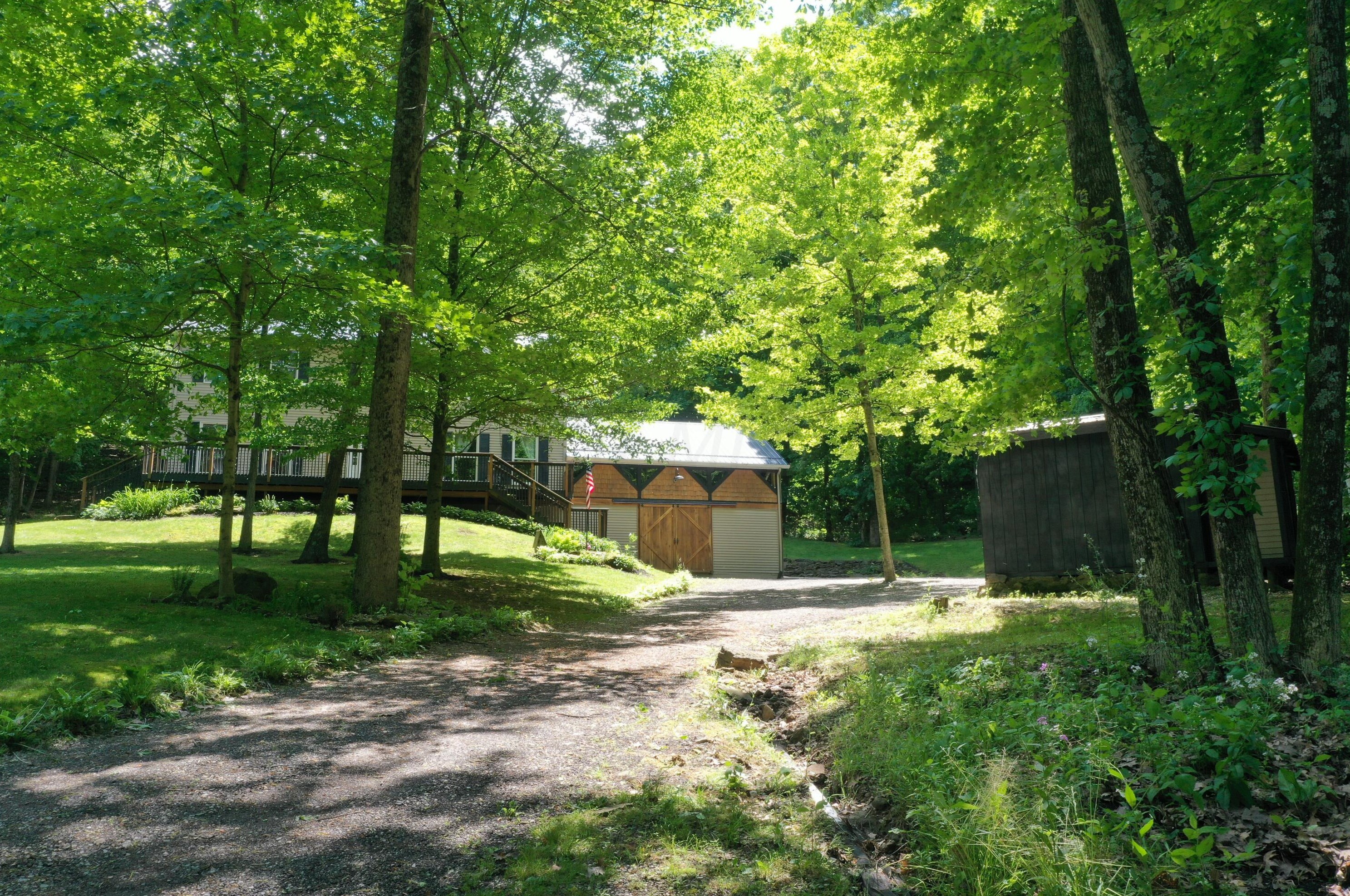 5867 Stoffer Rd, North Woodbury OH  44813-9361 exterior