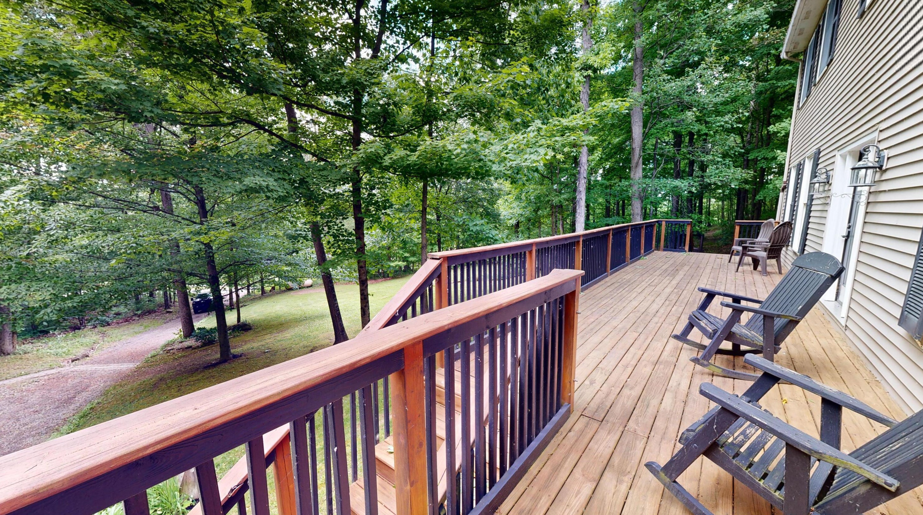 5867 Stoffer Rd, North Woodbury OH  44813-9361 exterior