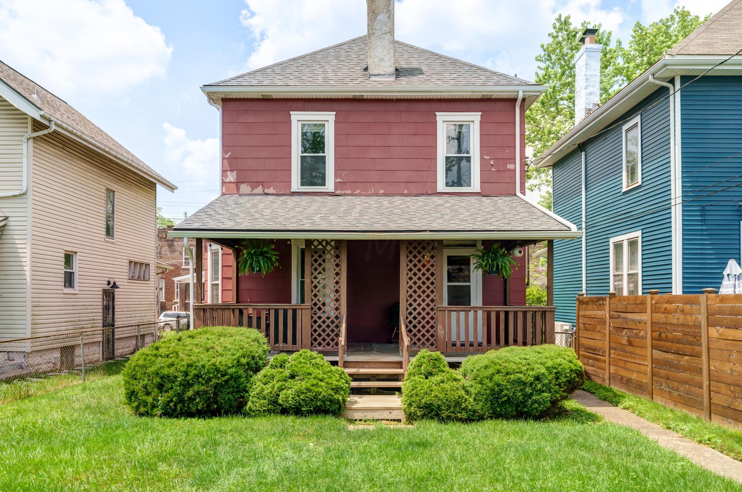 2484 4th St, Columbus, OH 43202-2743