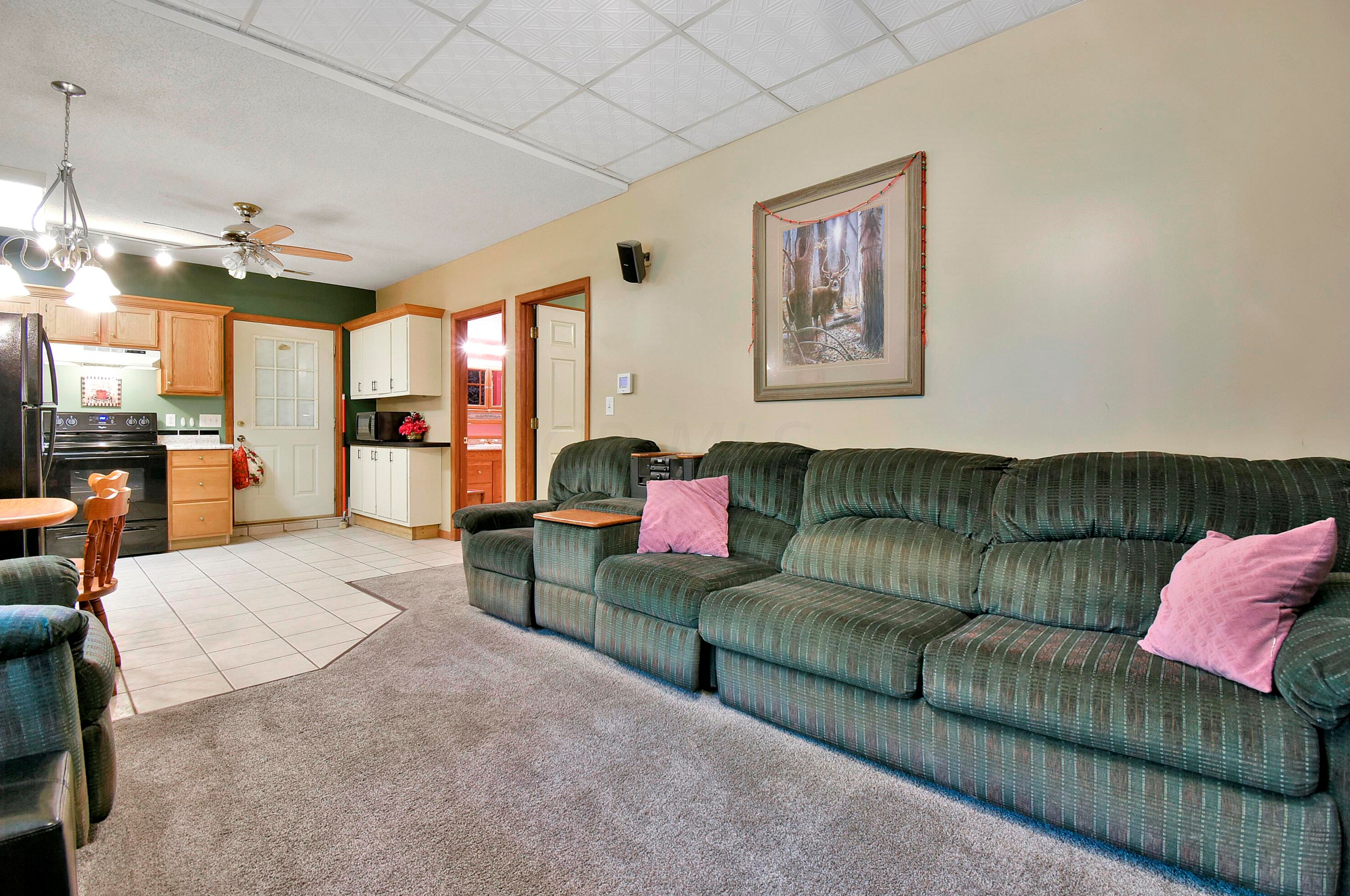 3243 Dixon Rd, Pataskala OH  43062-7803 exterior