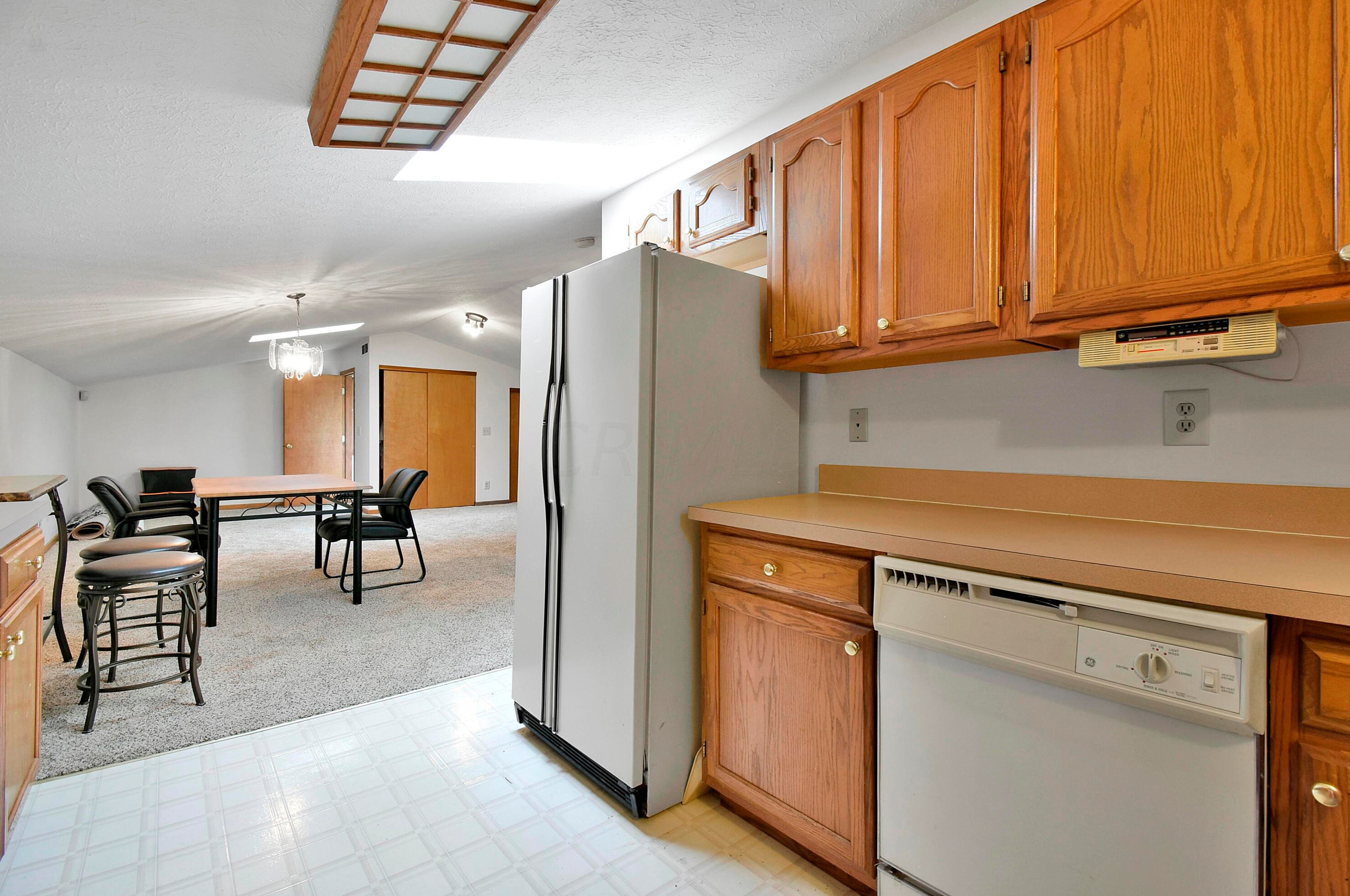 3243 Dixon Rd, Pataskala OH  43062-7803 exterior