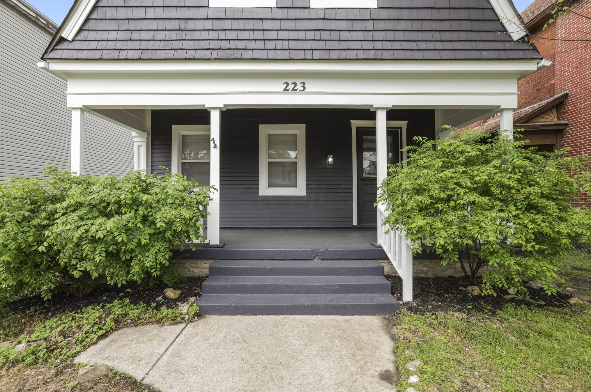 223 Monroe Ave, Columbus OH 43203-1443 exterior