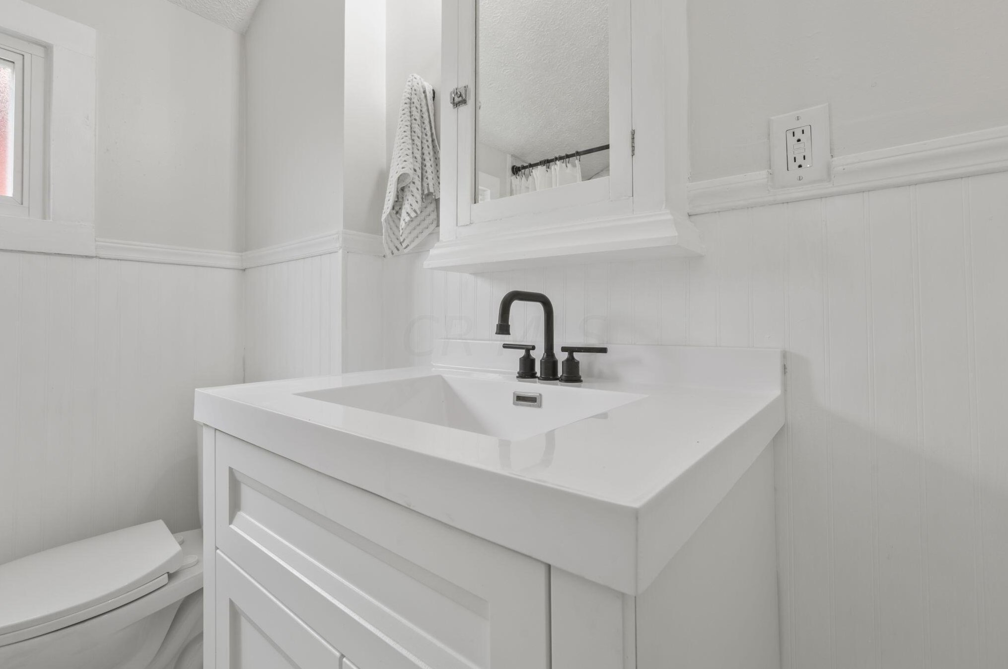 223 Monroe Ave, Columbus OH 43203-1443 exterior