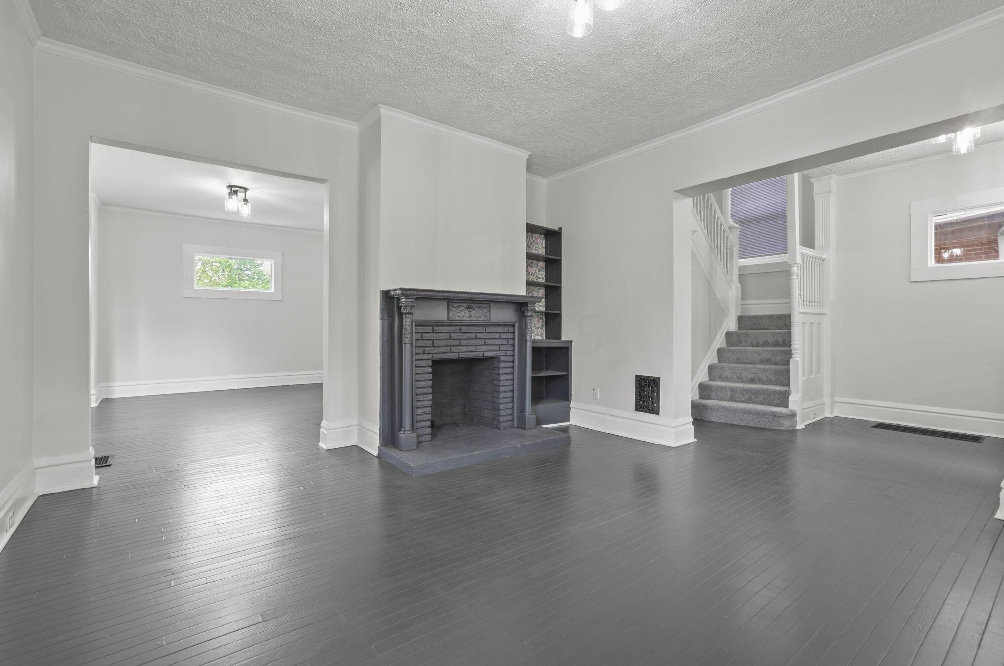 223 Monroe Ave, Columbus OH 43203-1443 exterior