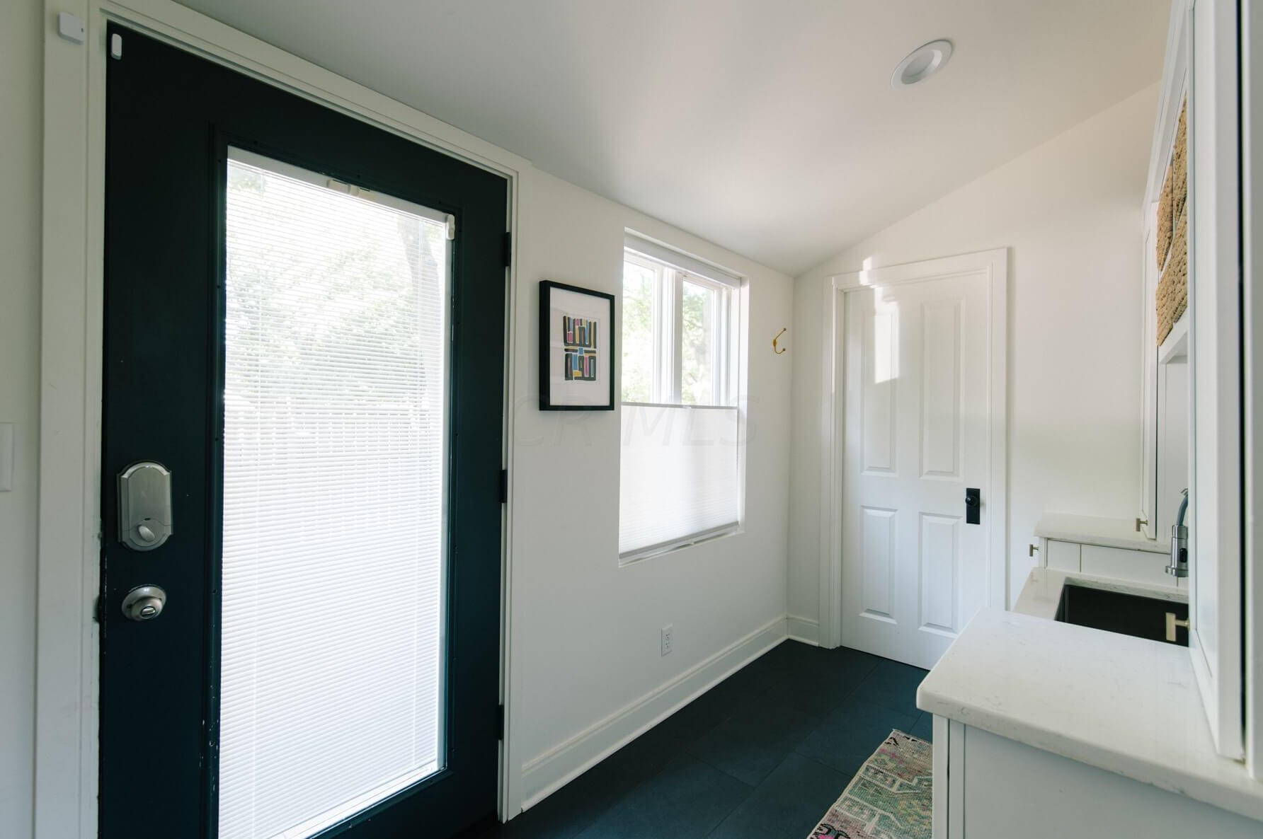 27 Monroe Ave, Columbus OH 43203-1857 exterior