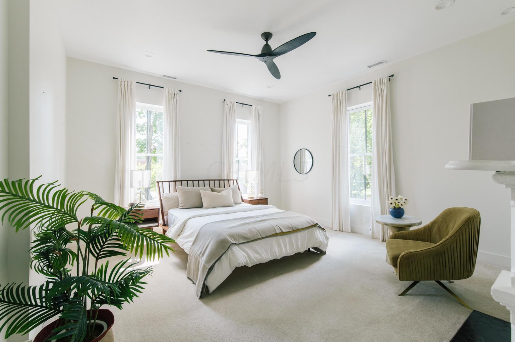 27 Monroe Ave, Columbus OH 43203-1857 exterior