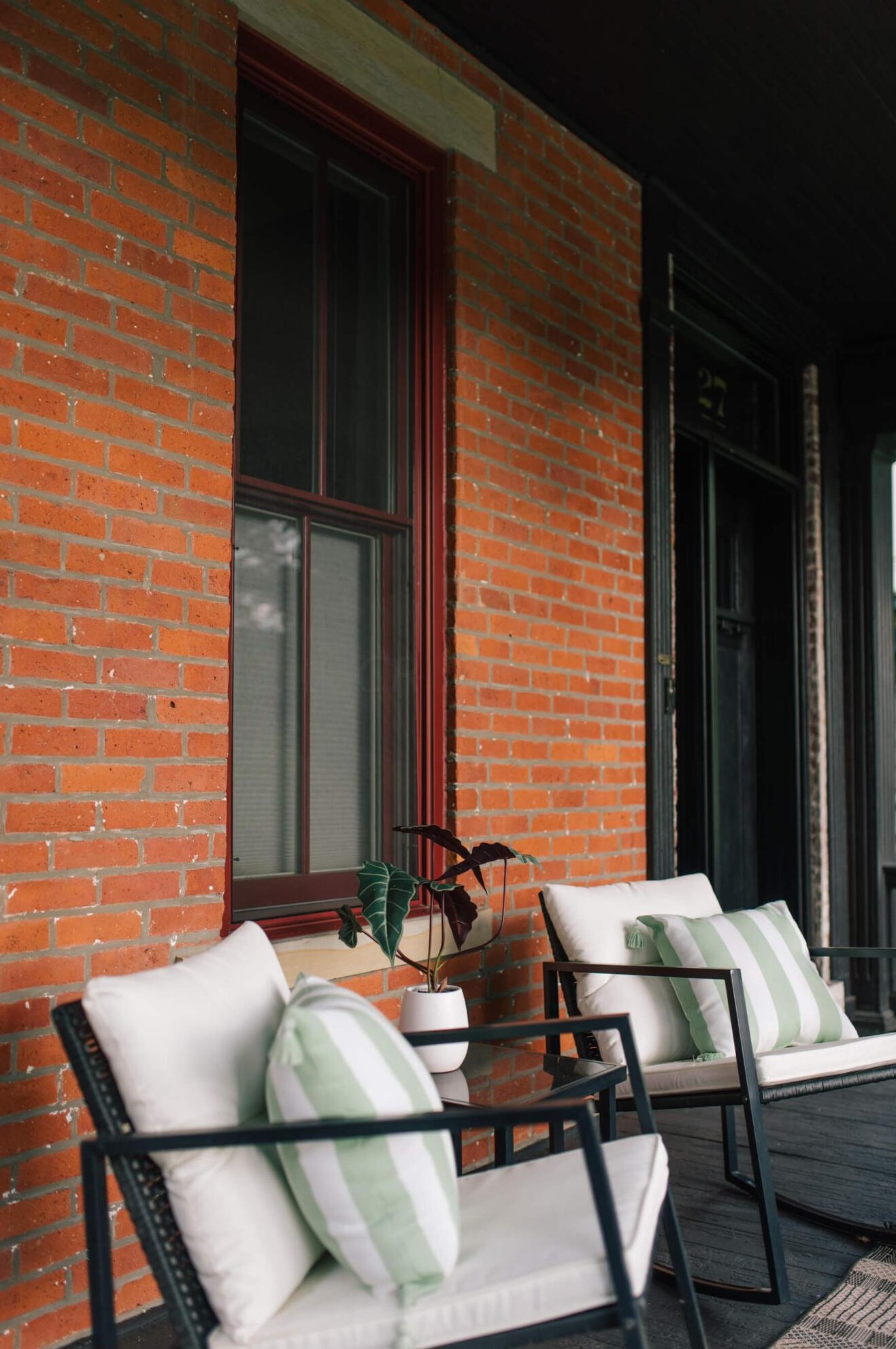 27 Monroe Ave, Columbus OH 43203-1857 exterior