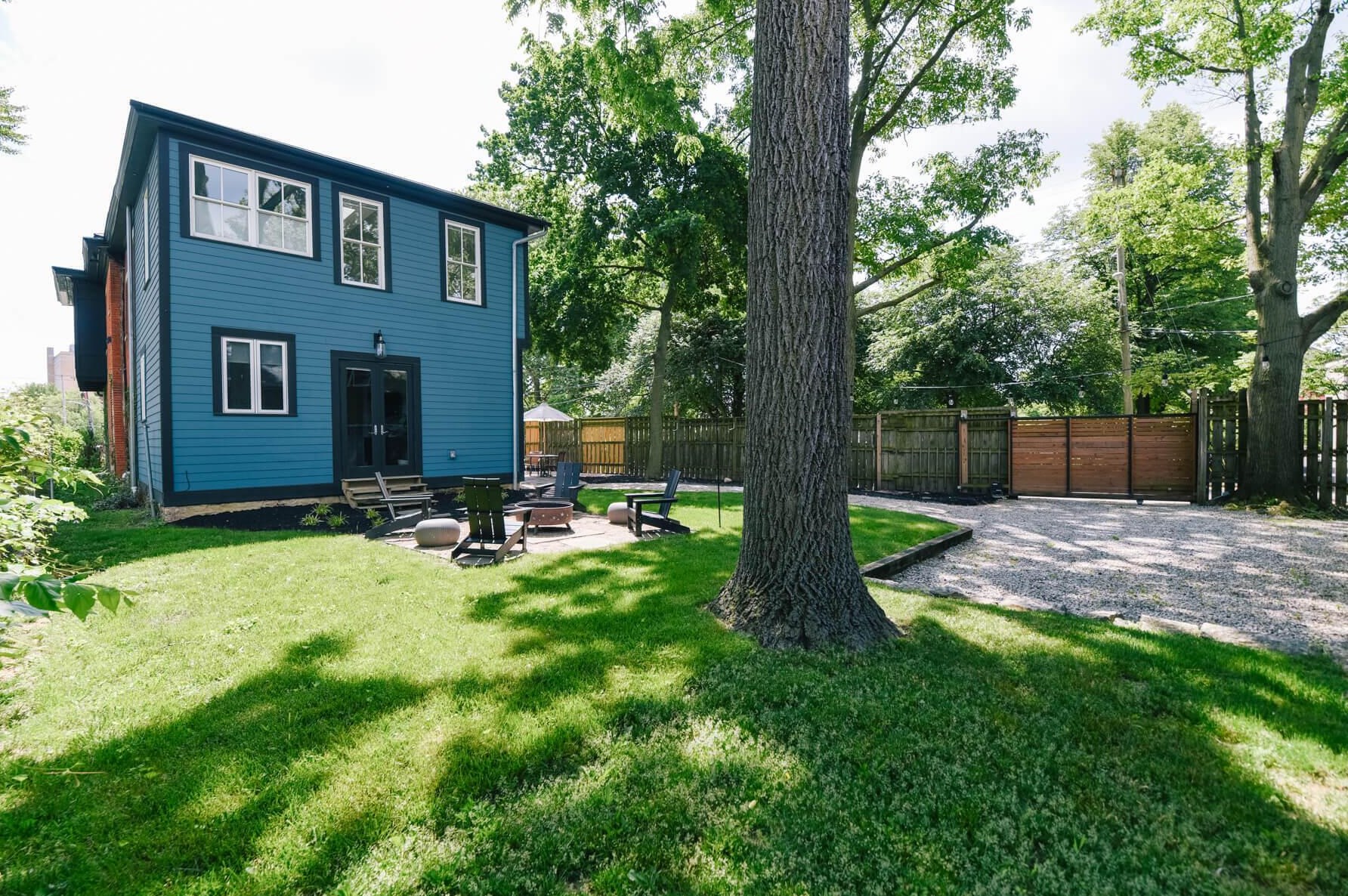 27 Monroe Ave, Columbus OH 43203-1857 exterior