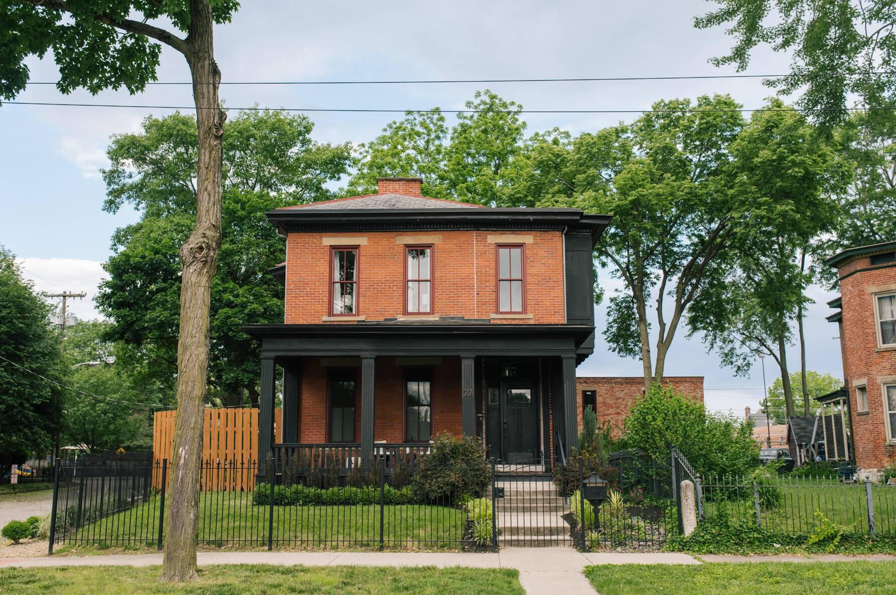 27 Monroe Ave, Columbus, OH 43203-1857