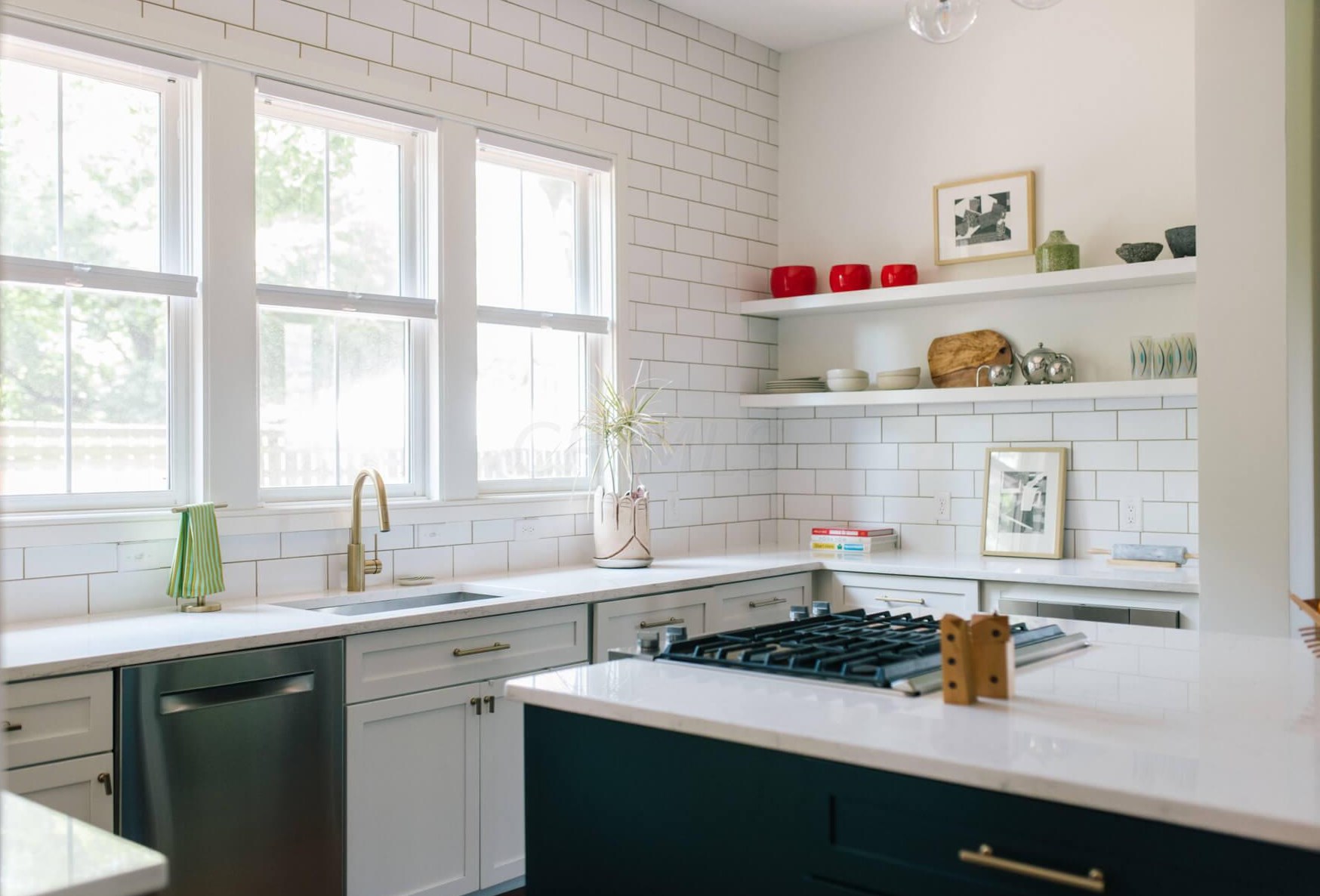 27 Monroe Ave, Columbus OH 43203-1857 exterior