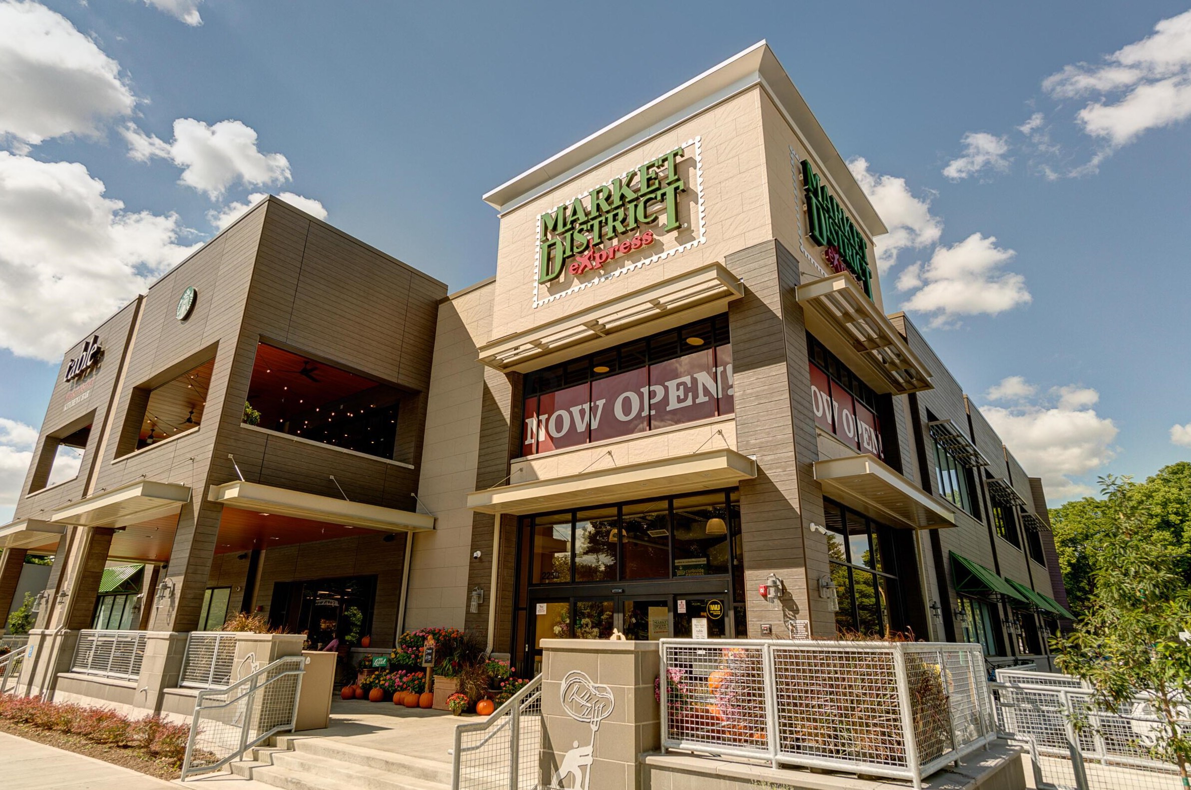 97 Roosevelt Ave, Columbus OH 43209-1160 exterior