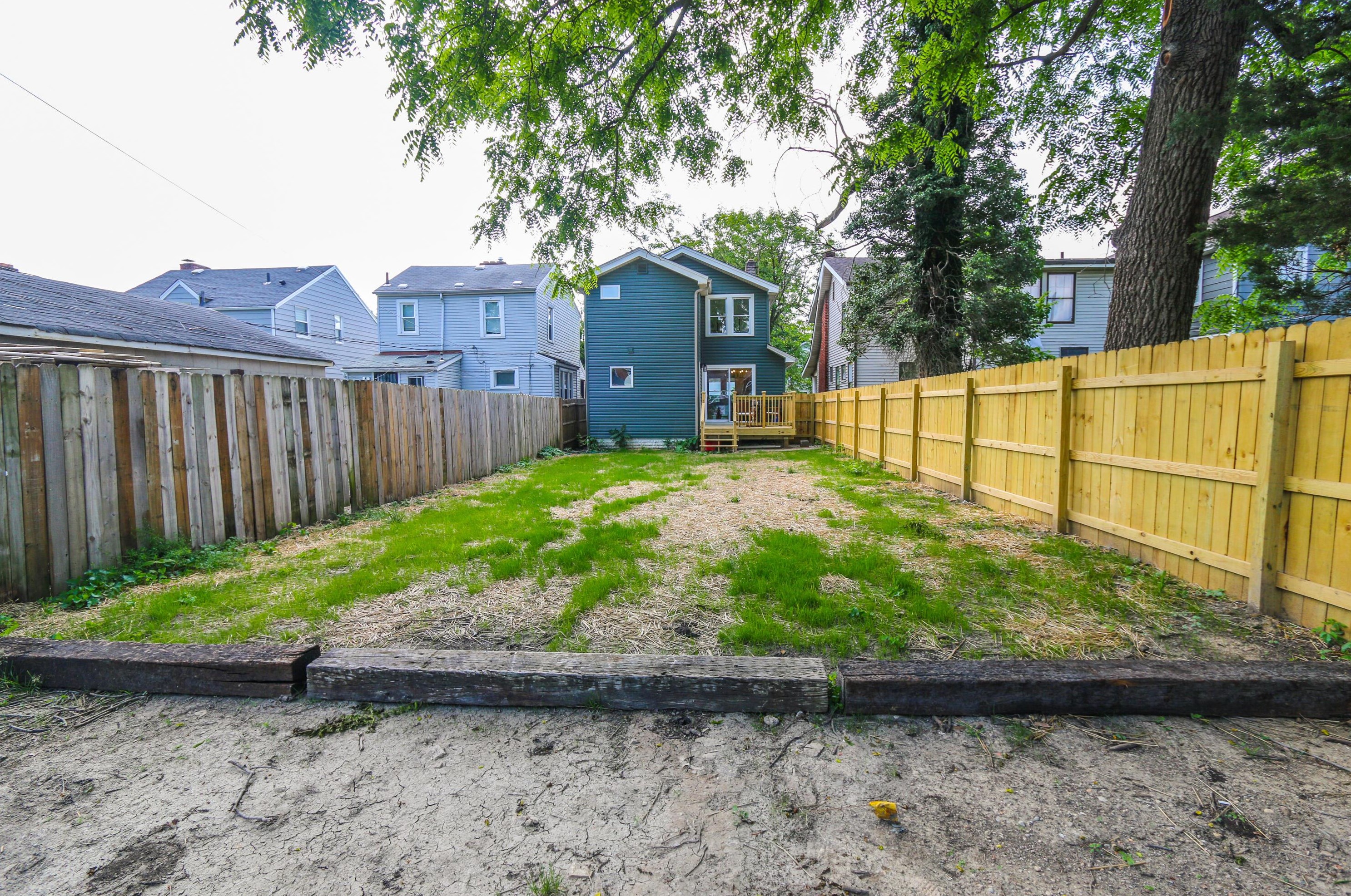 1124 Oakwood Ave, Columbus OH  43206-3116 exterior