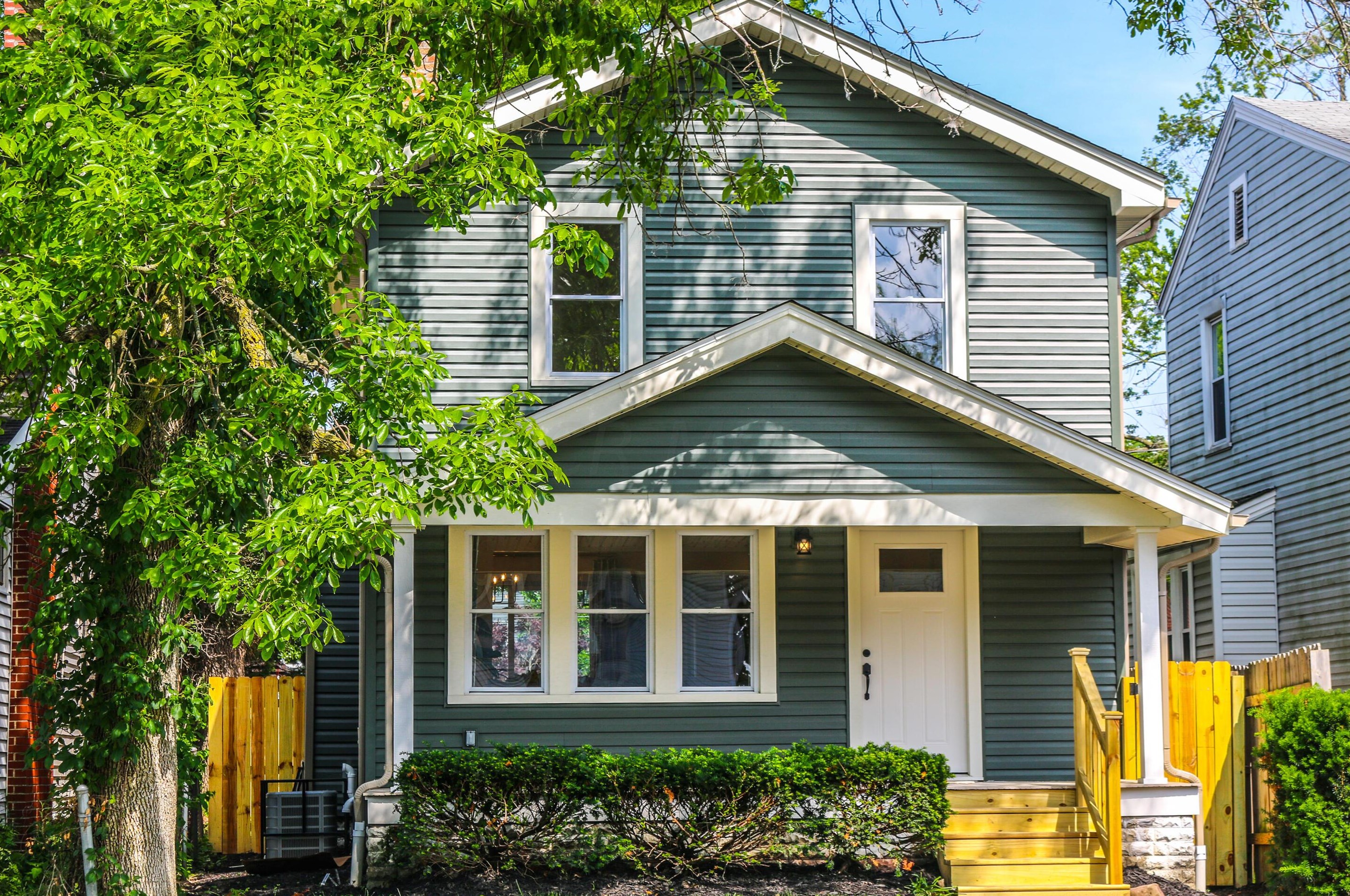 1124 Oakwood Ave, Columbus OH  43206-3116 exterior