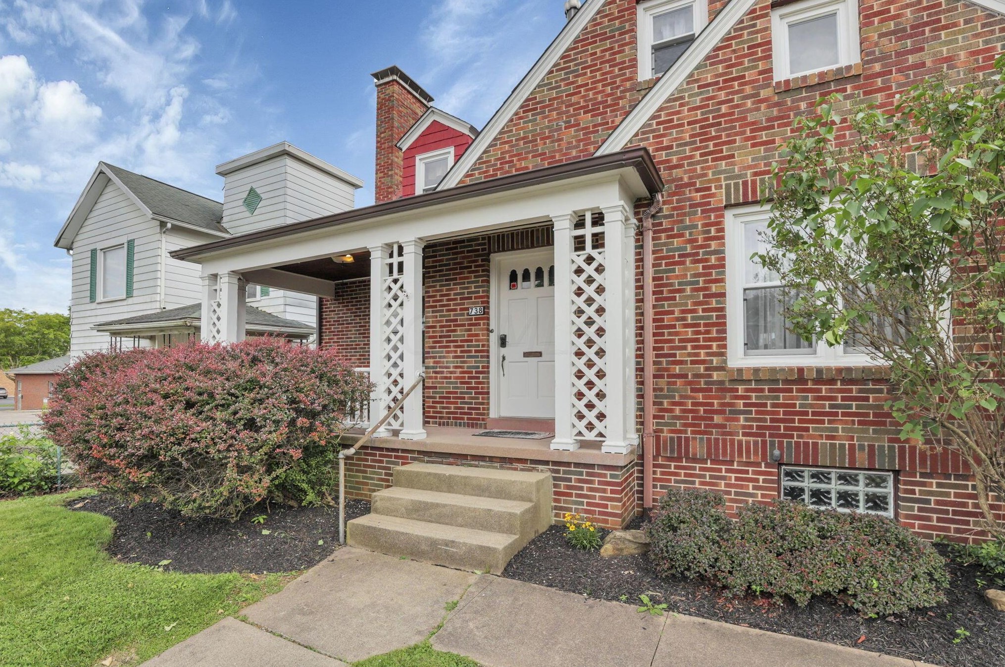 738 Main St, Lancaster, OH 43130-3936